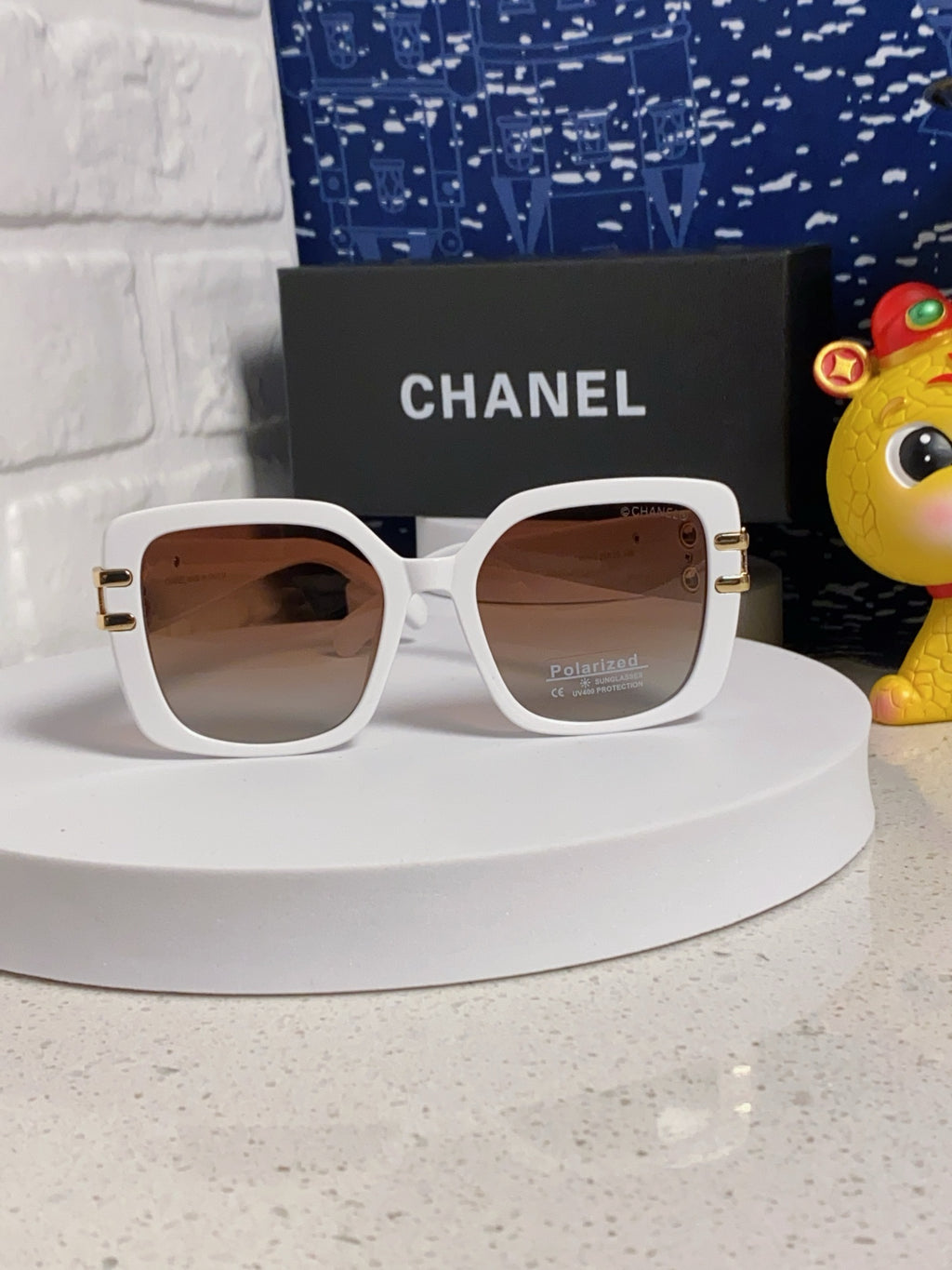 Chanel Oversized Silver Lens Sunglasses for Men & Women - 398611 - detail image 2