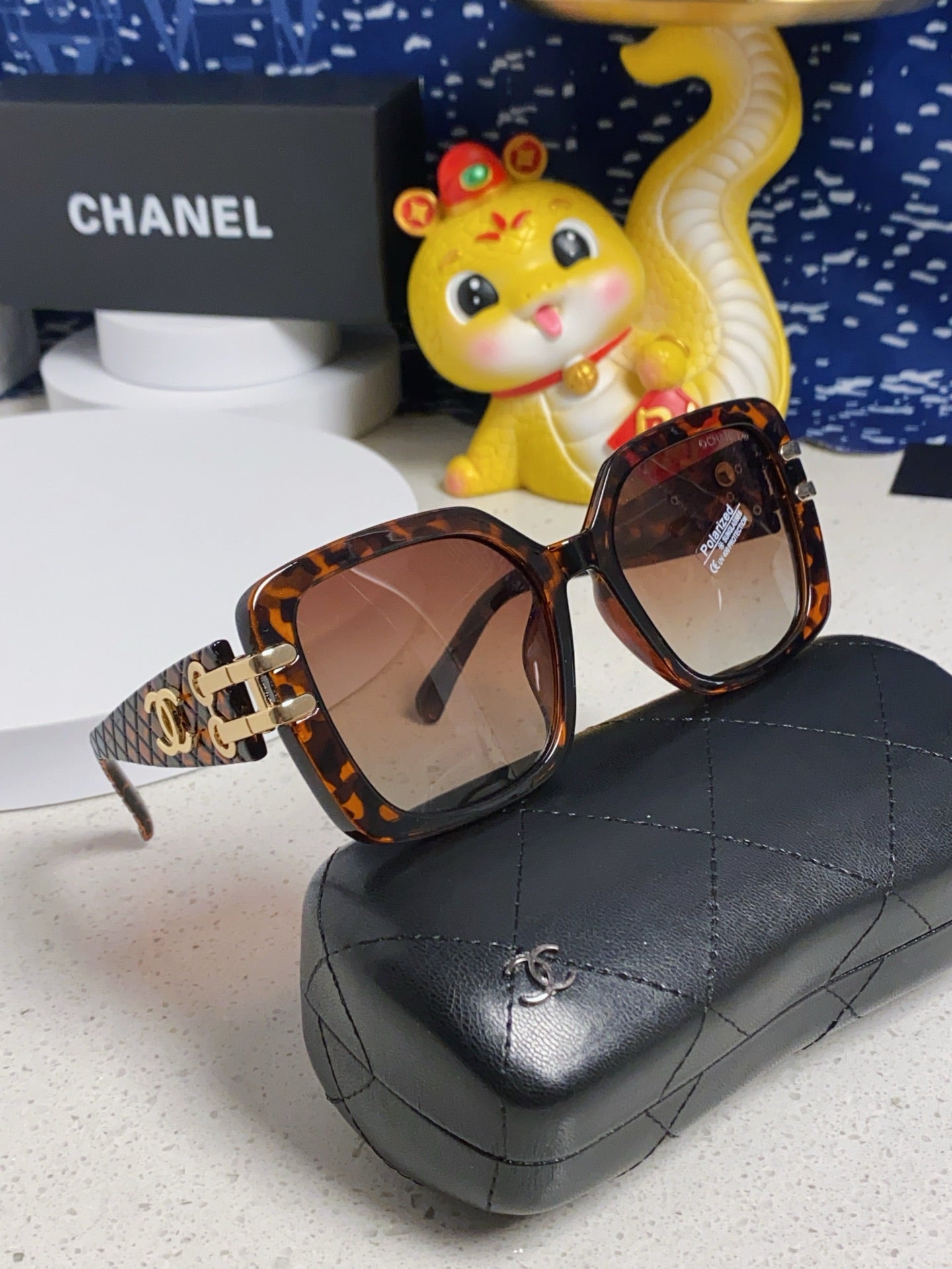 Chanel Oversized Silver Lens Sunglasses for Men & Women - 398612 - detail image 10