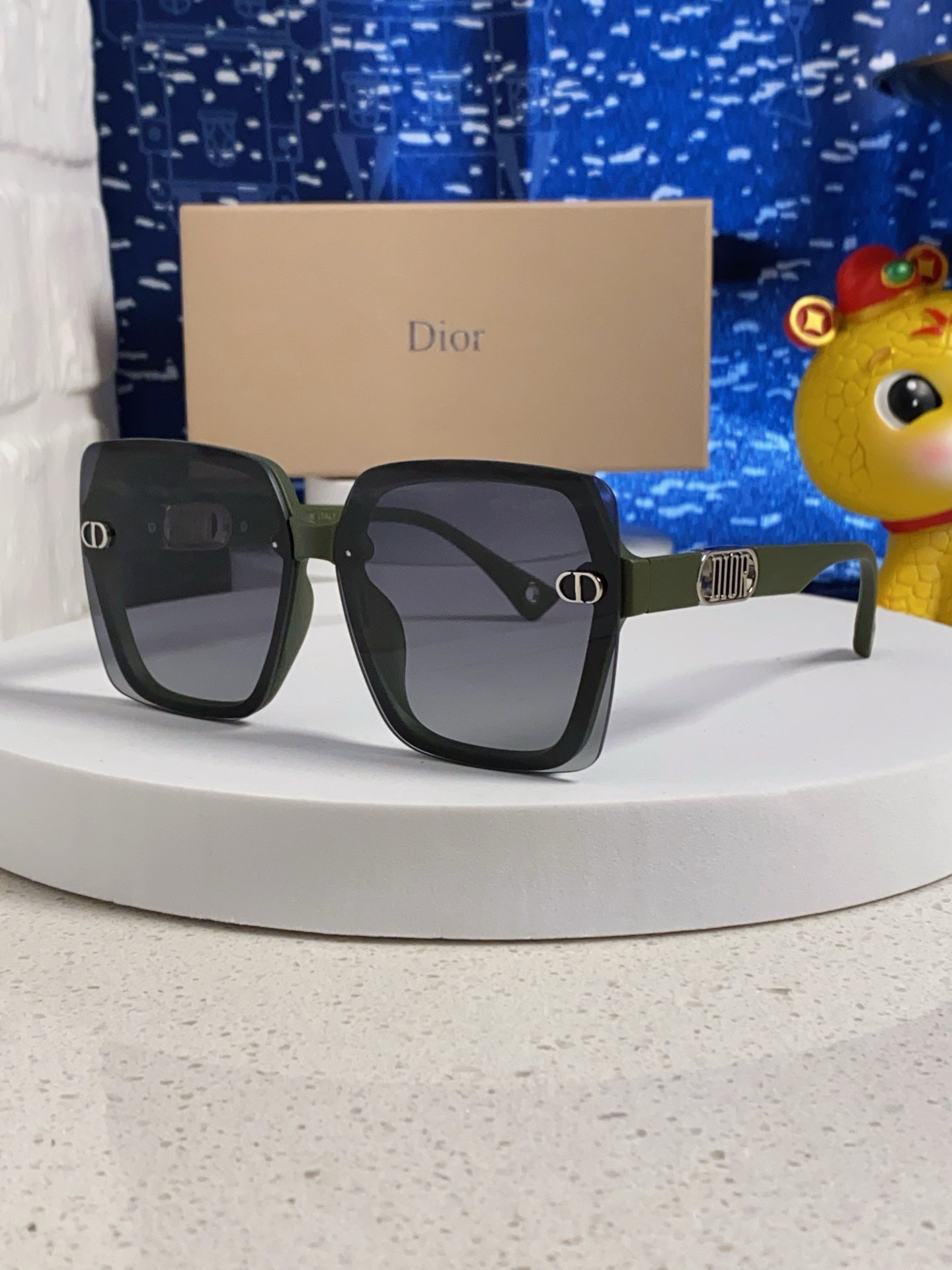 Dior Polarized Fashion Silver Lens Sunglasses for Women - 465353