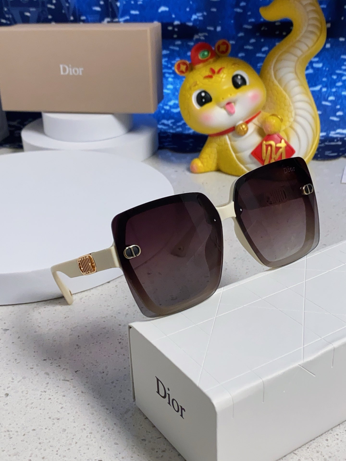 Dior Polarized Fashion Silver Lens Sunglasses for Women - 465354 - detail image 10