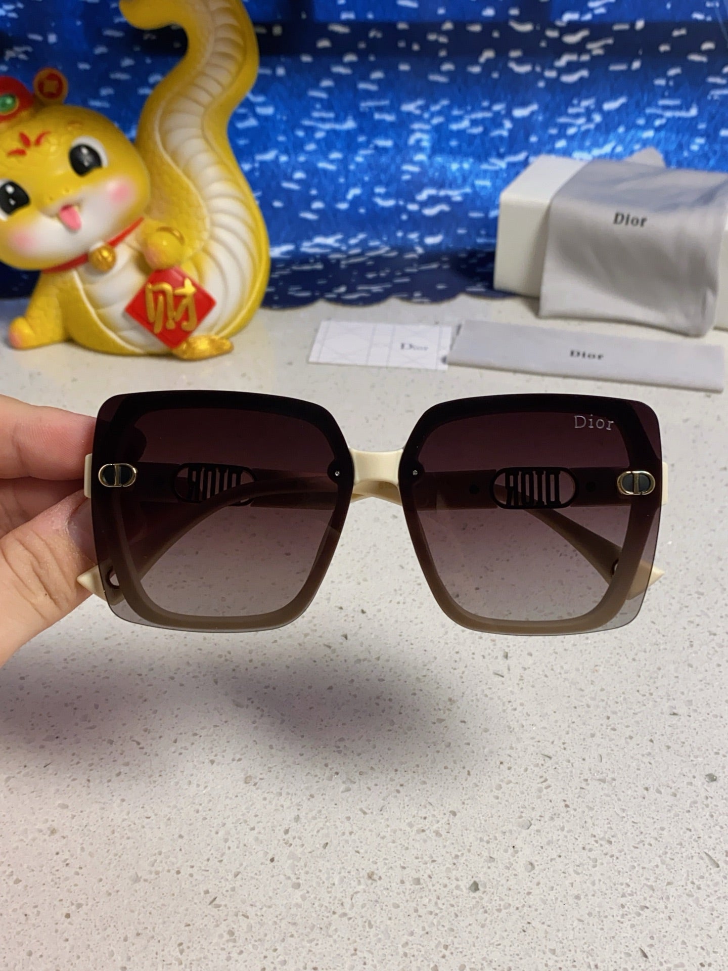 Dior Polarized Fashion Silver Lens Sunglasses for Women - 465354 - detail image 4