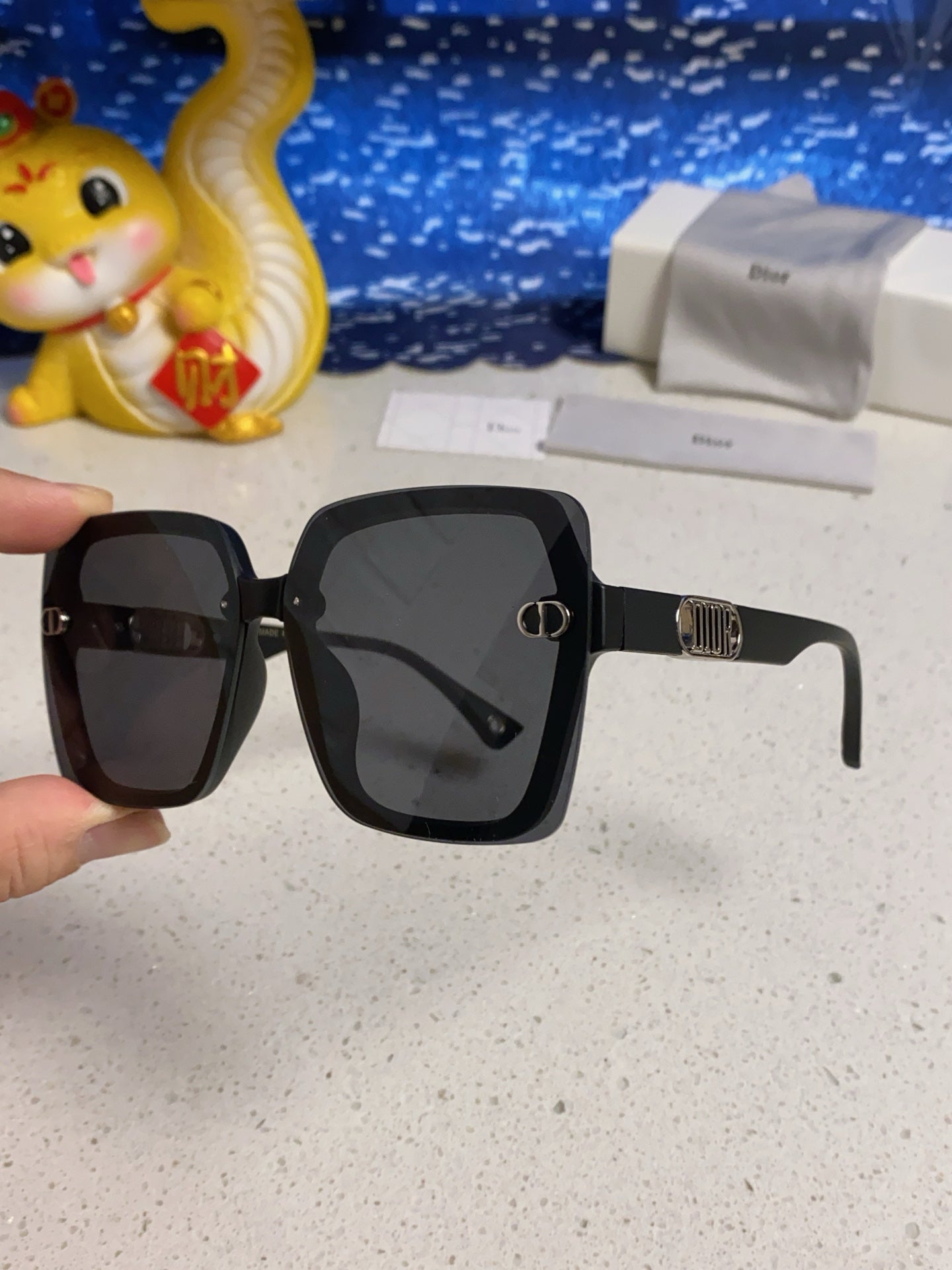 Dior Polarized Fashion Black Lens Sunglasses for Women - 465356 - detail image 7