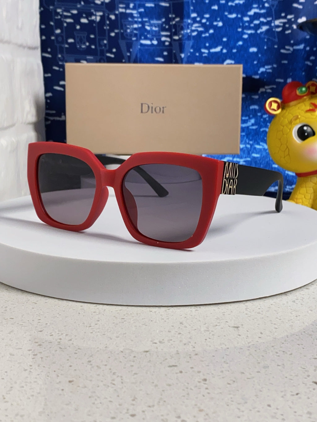 Dior Fashion Silver Lens Sunglasses for Women - 465259