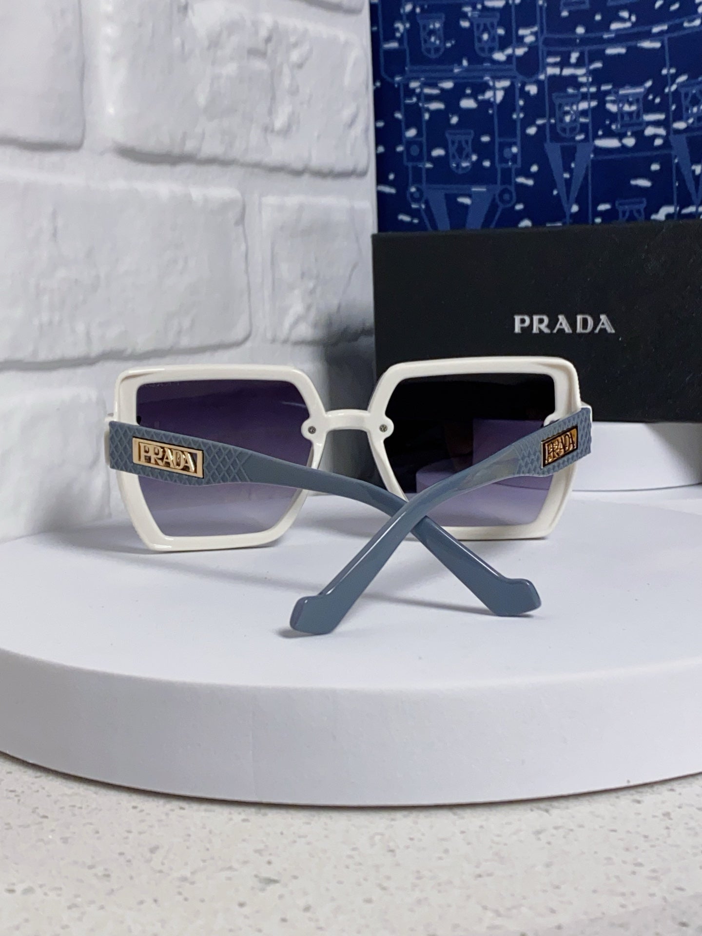 Prada Fashion Silver Lens Sunglasses for Men & Women - 465610 - detail image 3