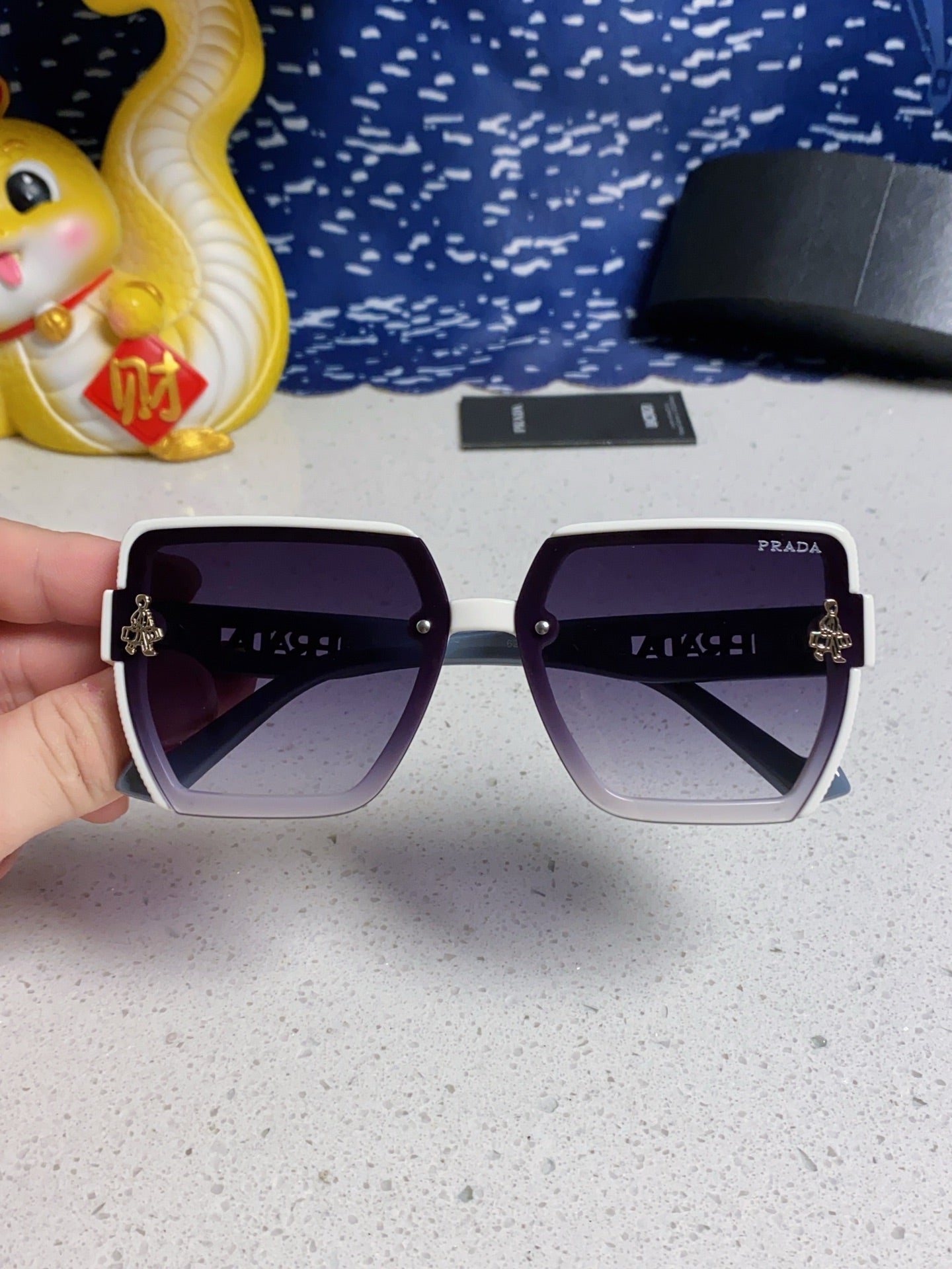 Prada Fashion Silver Lens Sunglasses for Men & Women - 465610 - detail image 4