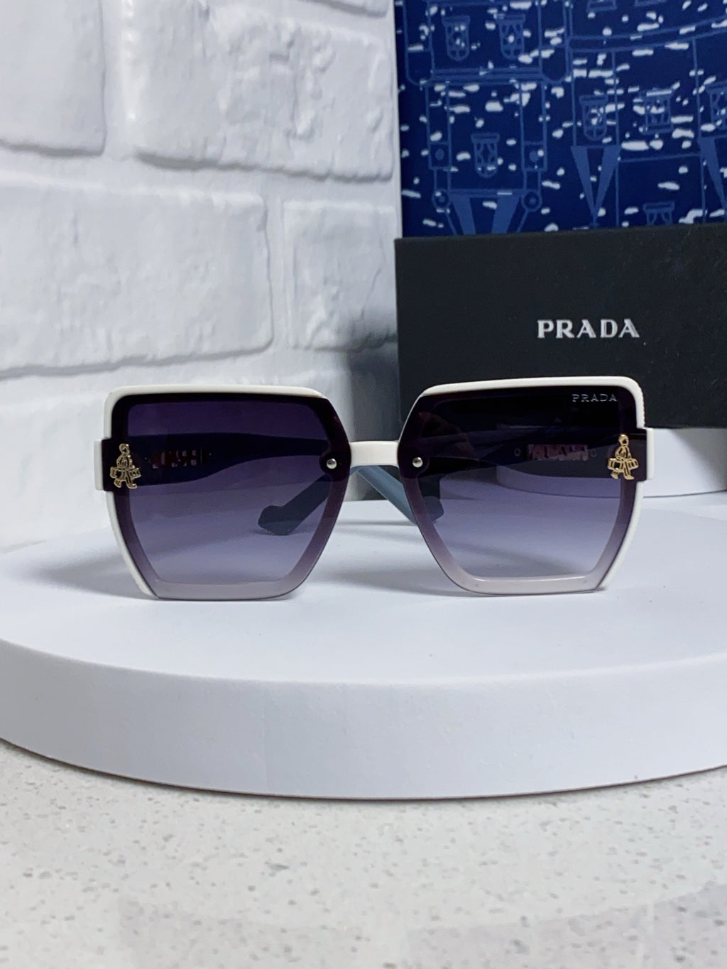 Prada Fashion Silver Lens Sunglasses for Men & Women - 465610 - detail image 2