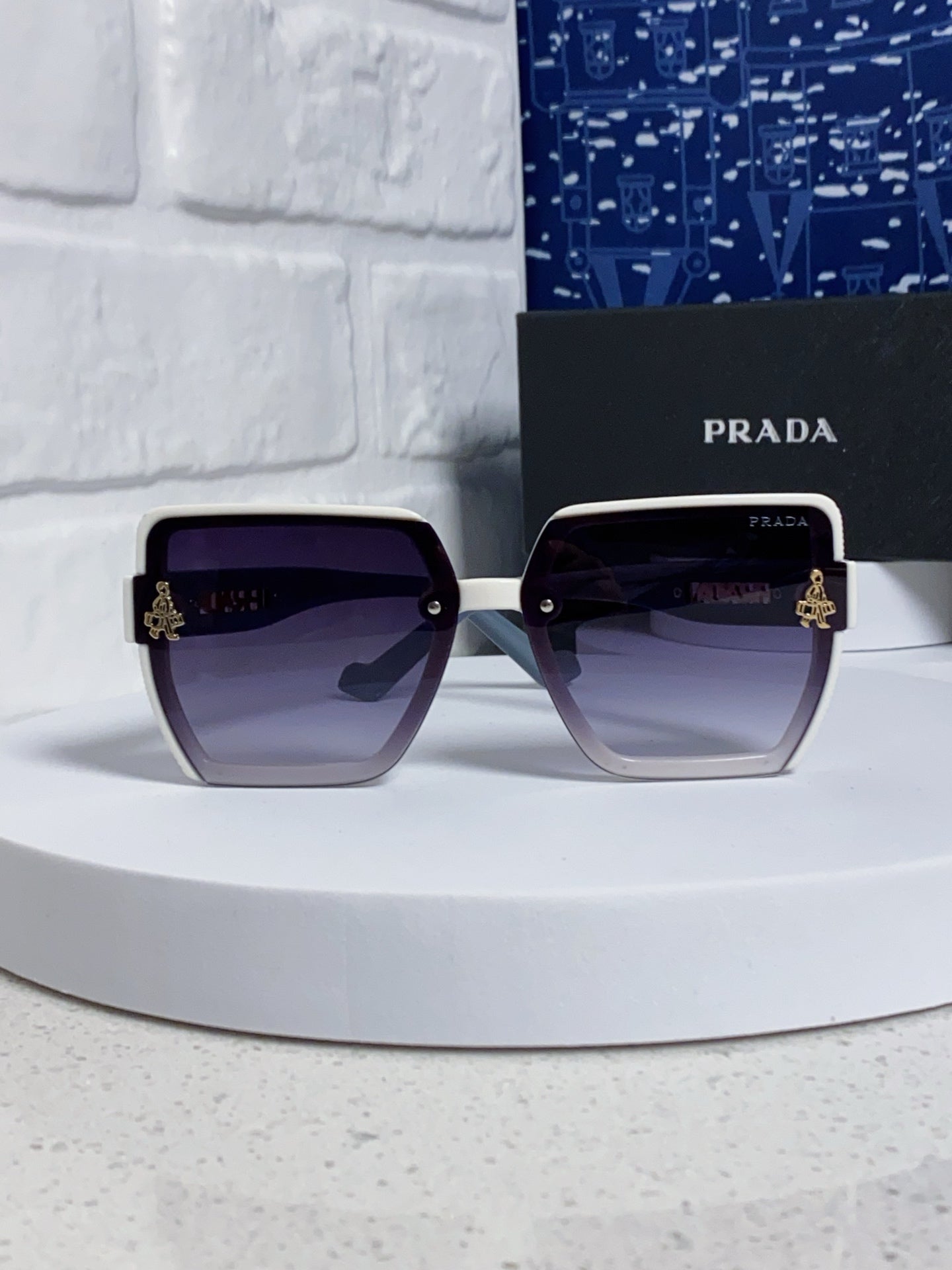 Prada Fashion Silver Lens Sunglasses for Men & Women - 465610 - detail image 2