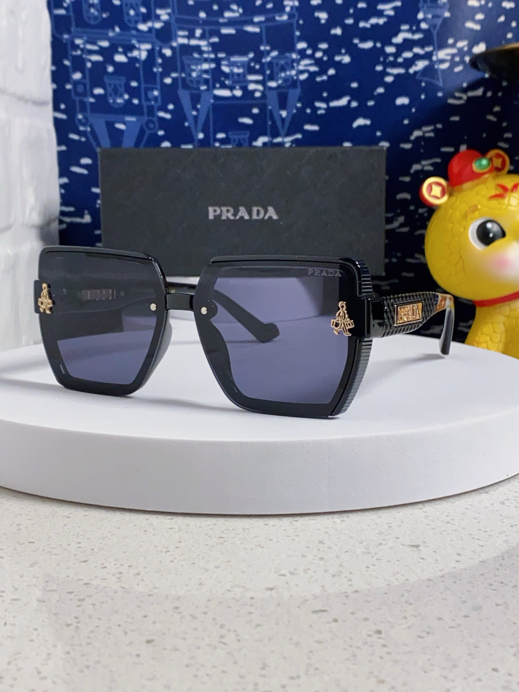 Prada Fashion Blue Lens Sunglasses for Men & Women - 465612