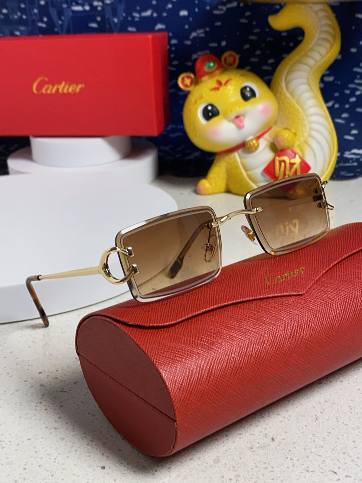 Cartier Fashion Brown Lens Sunglasses for Men & Women - detail image 9