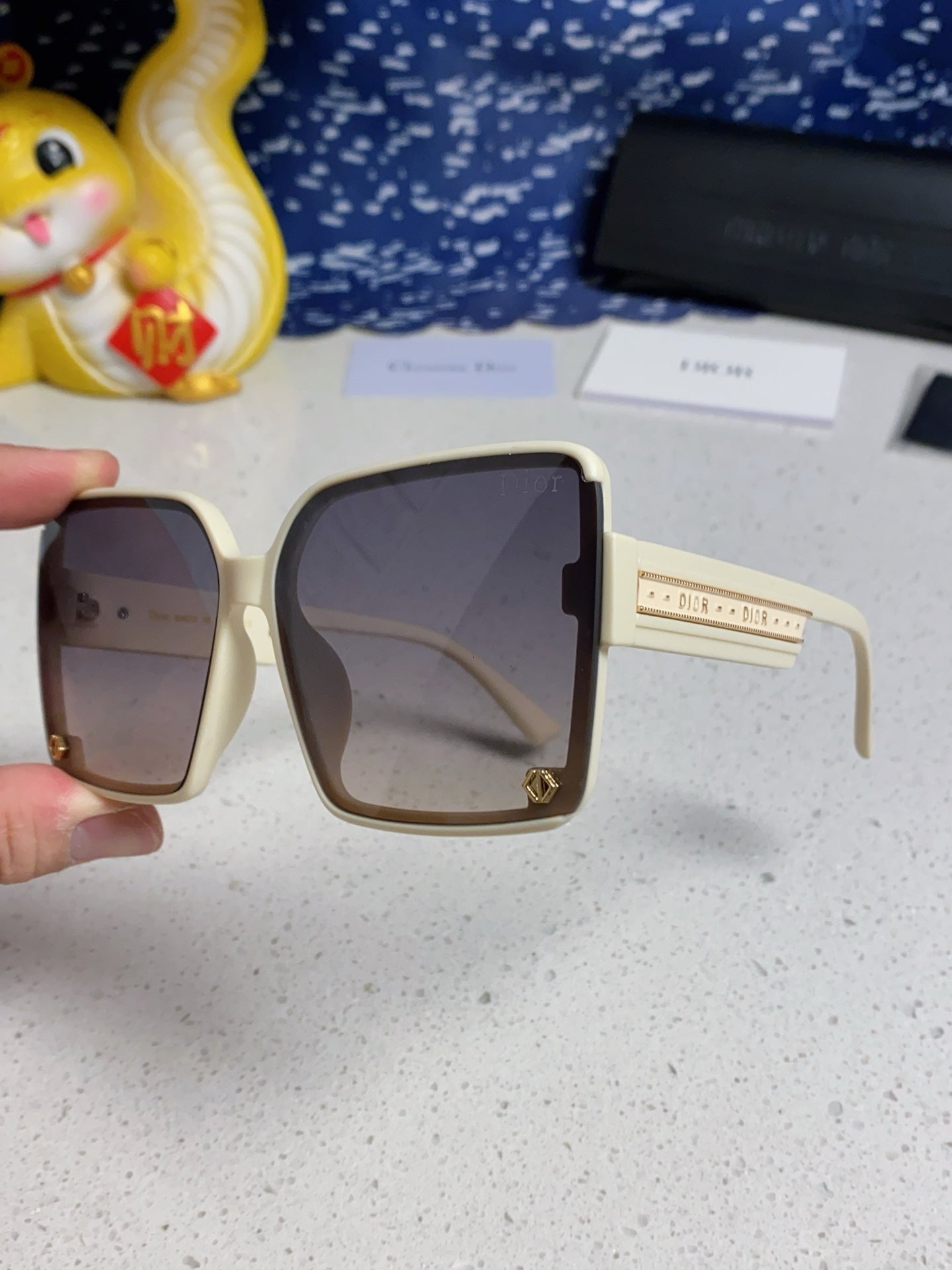 Dior Polarized Fashion Gray Lens Sunglasses for Women - detail image 6