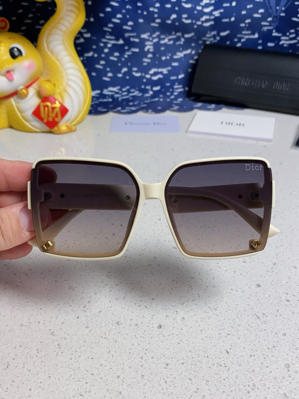 Dior Polarized Fashion Gray Lens Sunglasses for Women - detail image 4