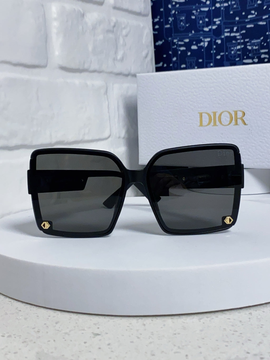 Dior Polarized Fashion Black Lens Sunglasses for Women - detail image 2