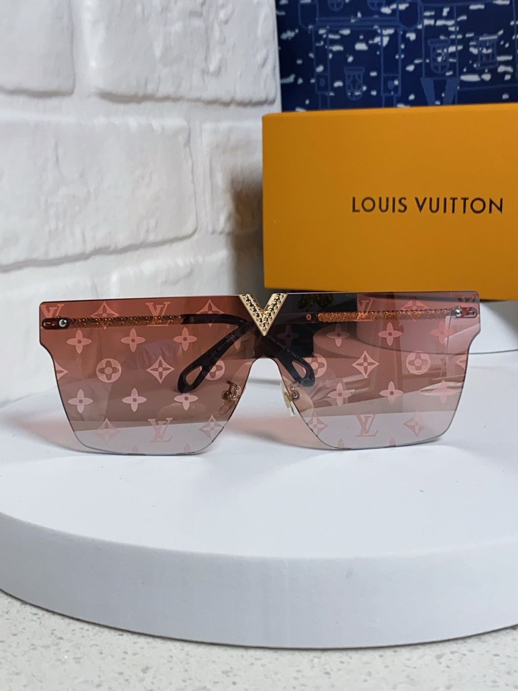 Louis Vuitton Fashion Silver Lens Sunglasses for Men & Women - 997391 - detail image 2