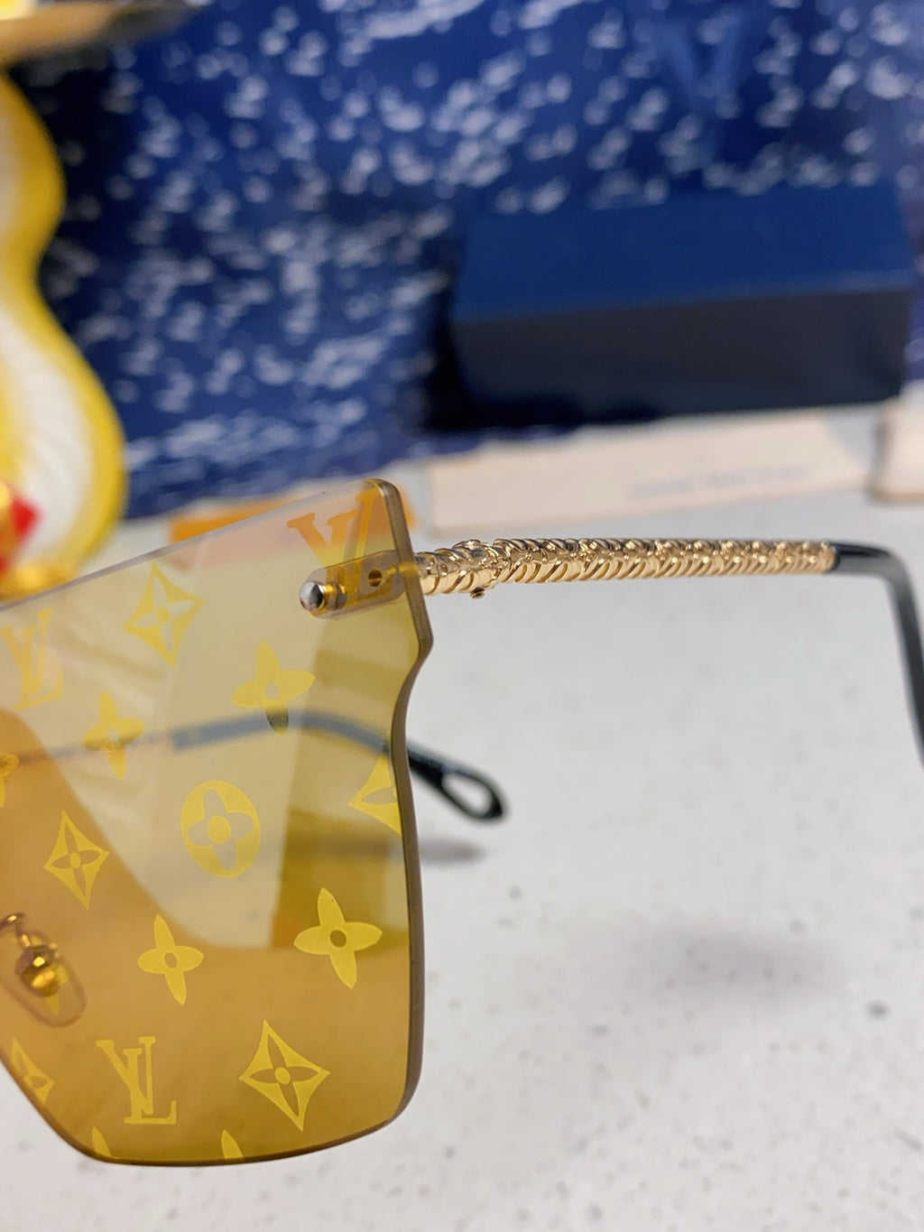 Louis Vuitton Fashion Gold Lens Sunglasses for Men & Women - 997392 - detail image 7