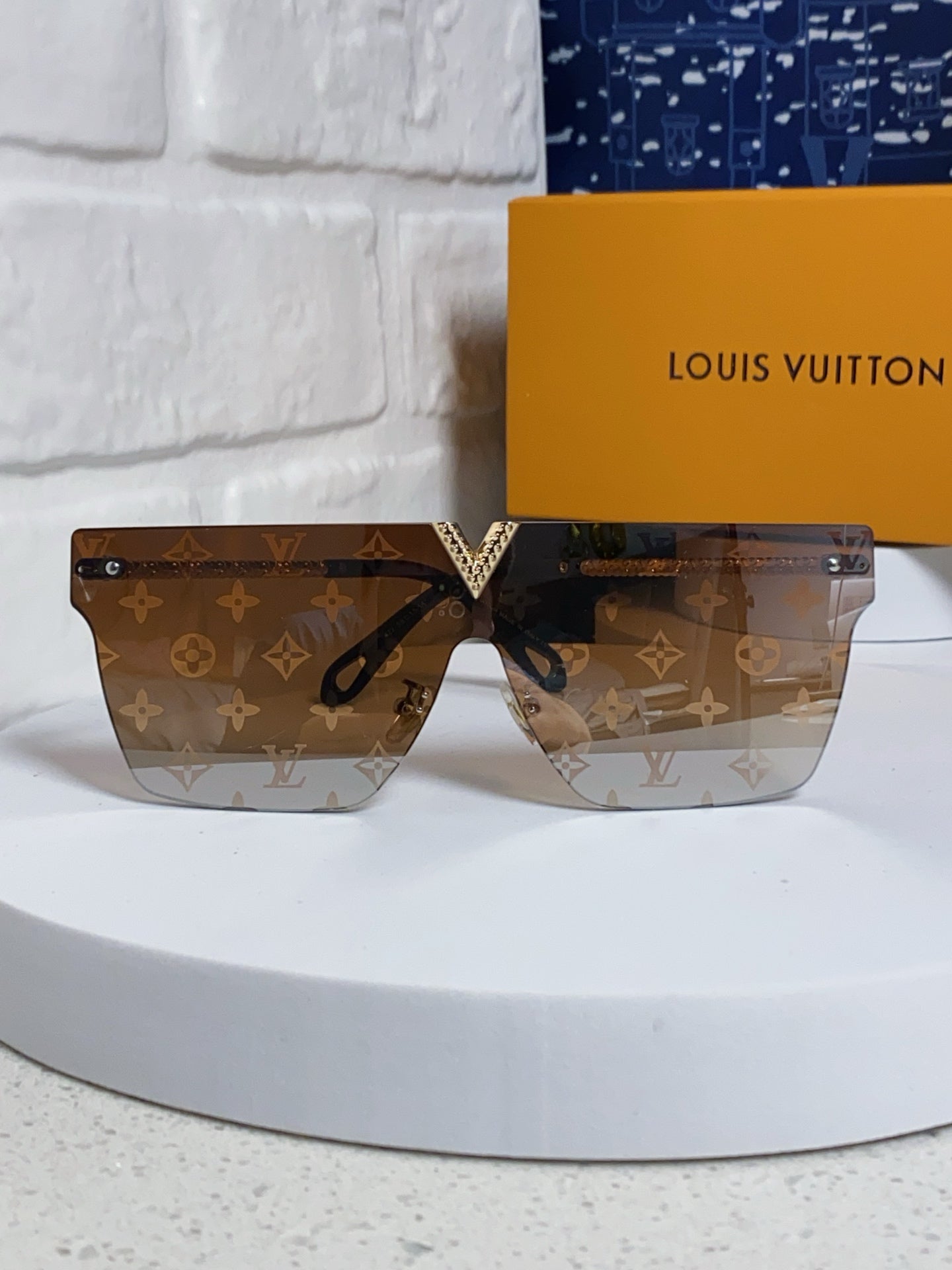 Louis Vuitton Fashion Silver Lens Sunglasses for Men & Women - 997393 - detail image 2