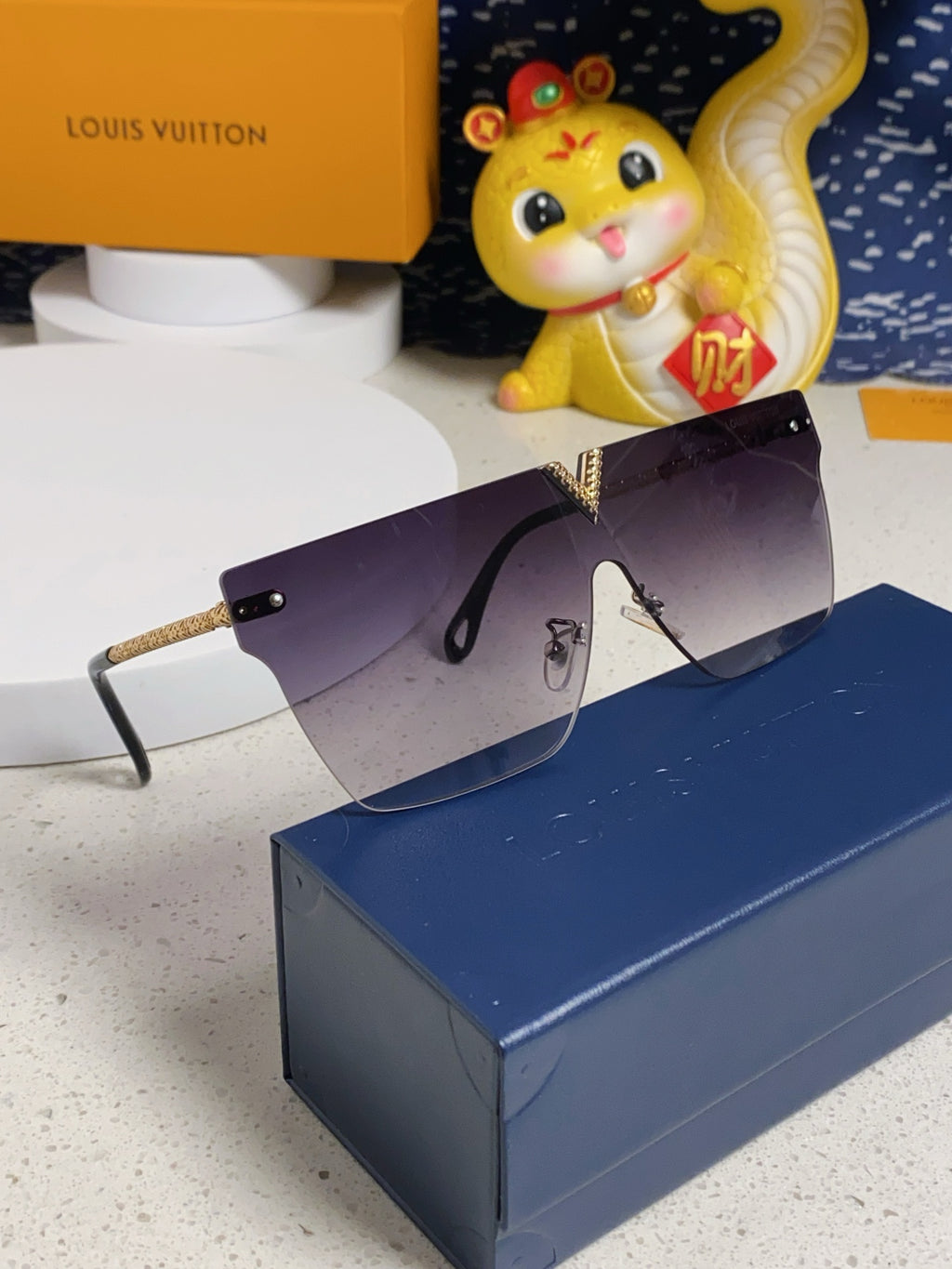 Louis Vuitton Fashion Silver Lens Sunglasses for Men & Women - 997396 - detail image 10