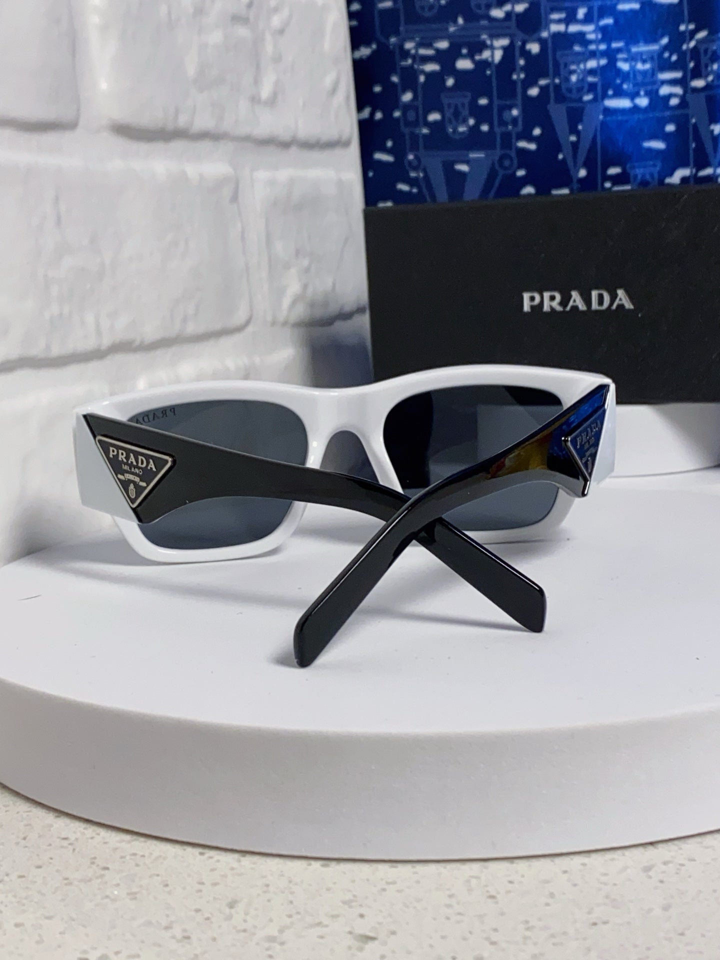 Prada Fashion Silver Lens Sunglasses for Men & Women - 358427 - detail image 3