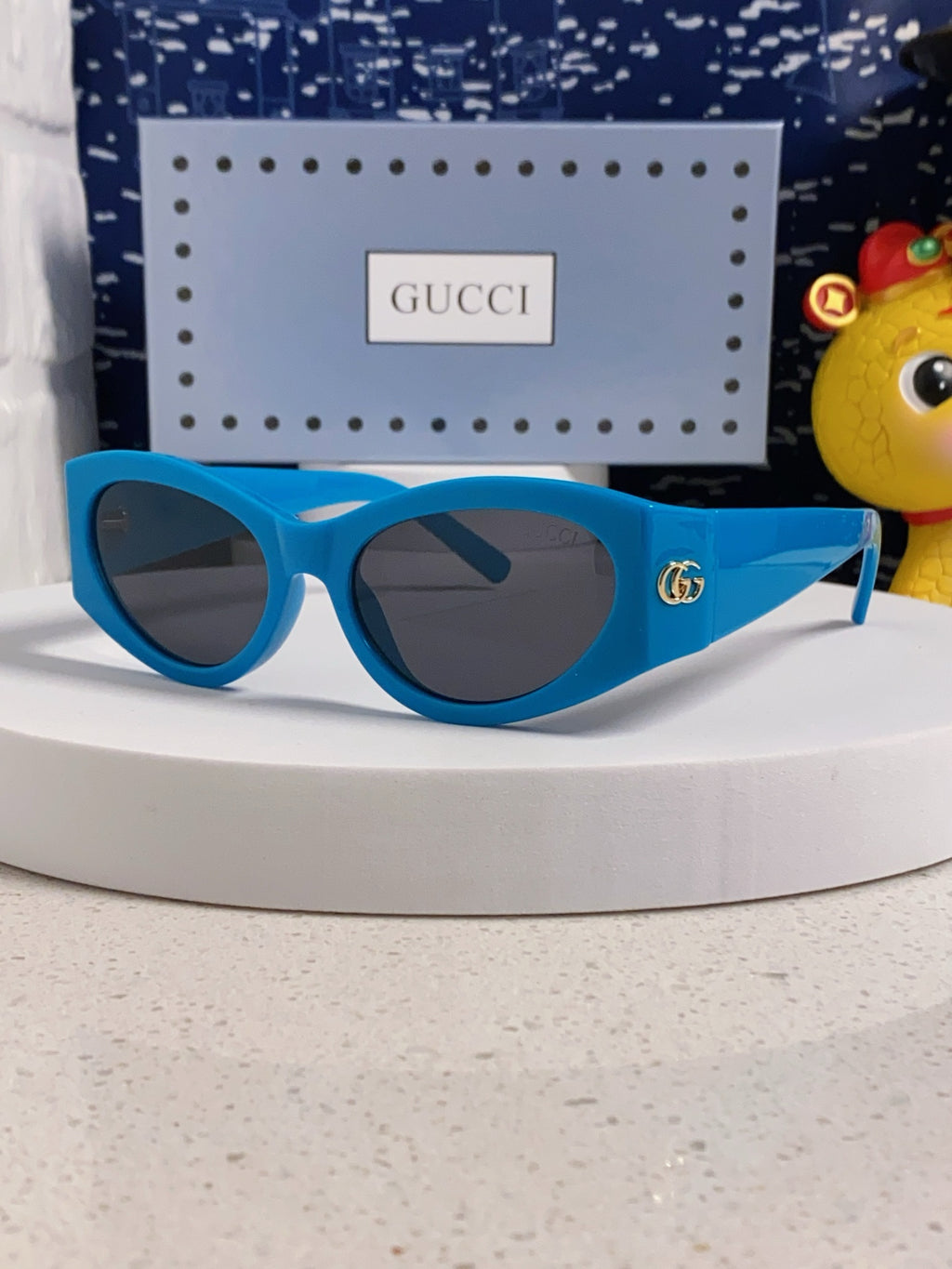 Gucci Cat-Eye Blue Lens Sunglasses for Men & Women