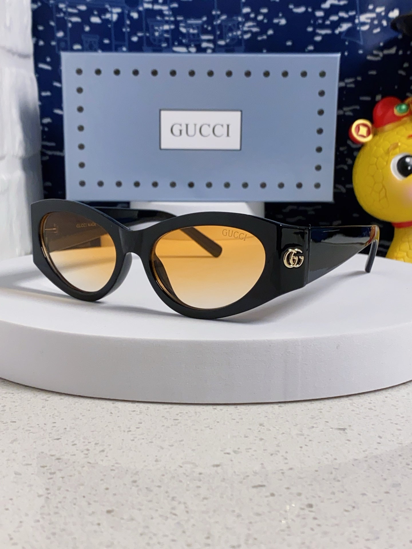 Gucci Cat-Eye Silver Lens Sunglasses for Men & Women - 132222