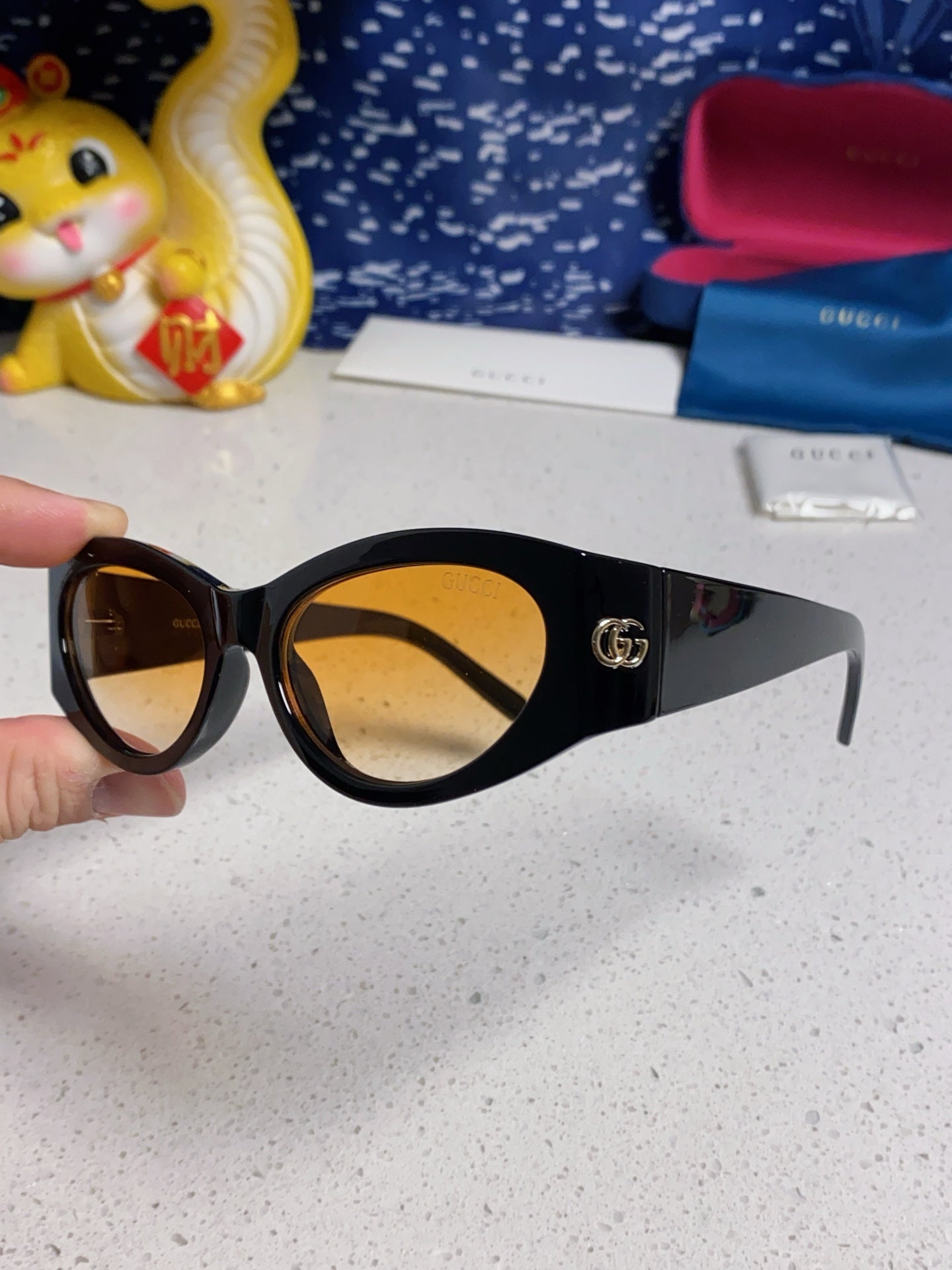 Gucci Cat-Eye Silver Lens Sunglasses for Men & Women - 132222 - detail image 6