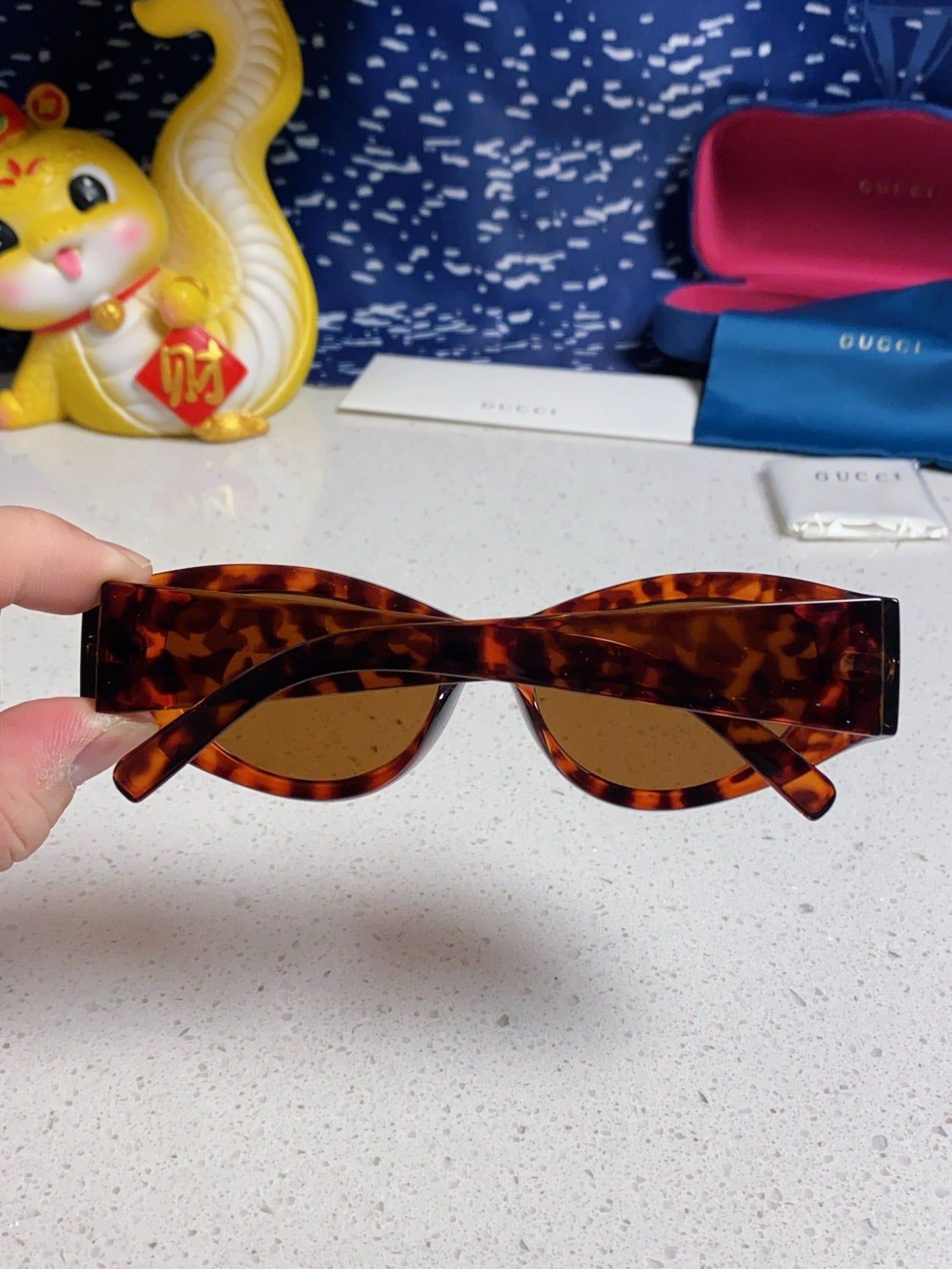 Gucci Cat-Eye Brown Lens Sunglasses for Men & Women - 132223 - detail image 5