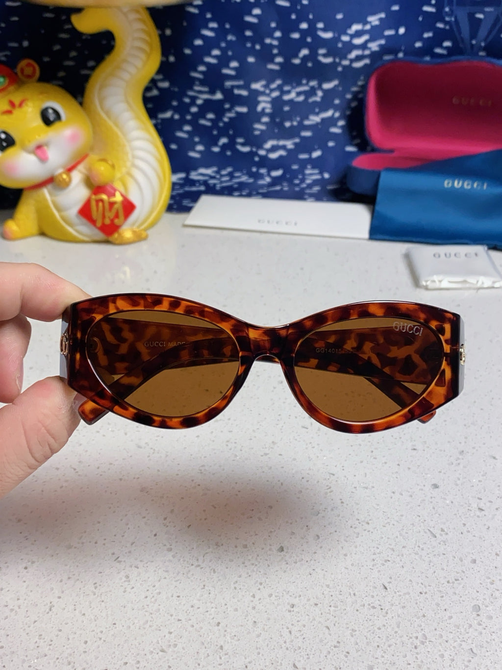 Gucci Cat-Eye Brown Lens Sunglasses for Men & Women - 132223 - detail image 4