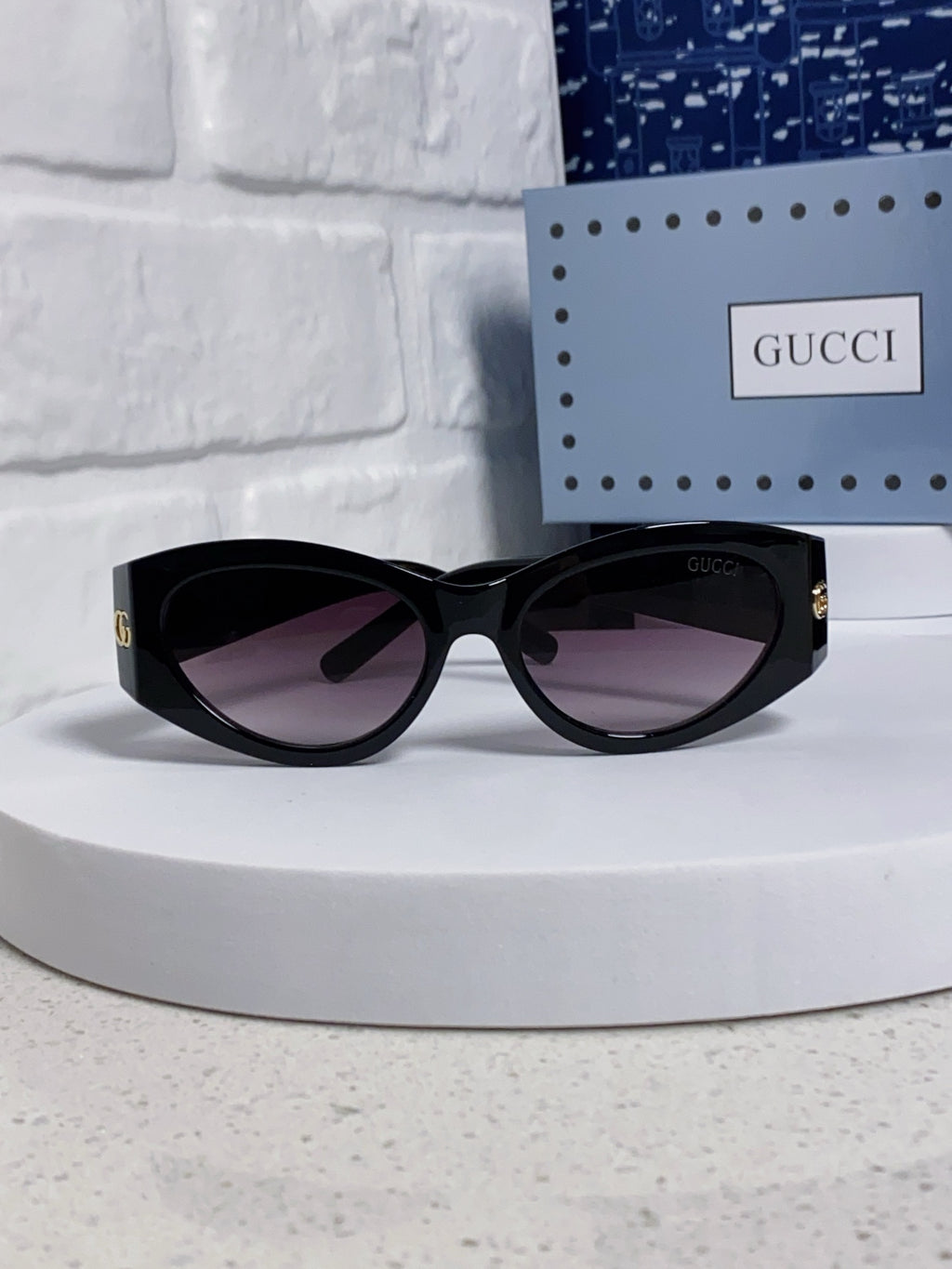 Gucci Cat-Eye Silver Lens Sunglasses for Men & Women - 132224 - detail image 2