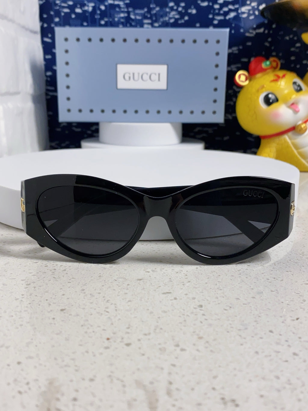 Gucci Cat-Eye Black Lens Sunglasses for Men & Women - 132225 - detail image 10
