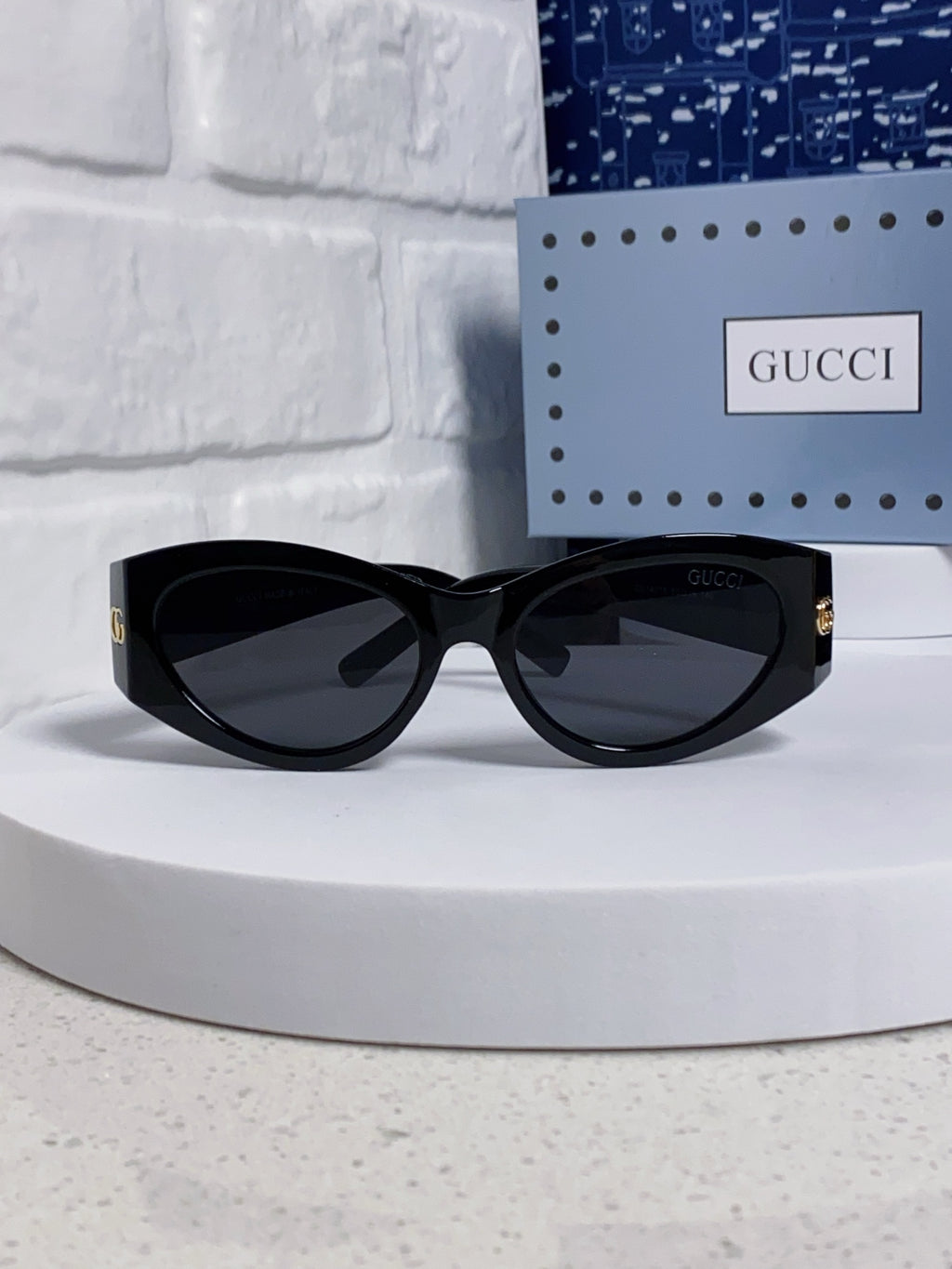 Gucci Cat-Eye Black Lens Sunglasses for Men & Women - 132225 - detail image 3