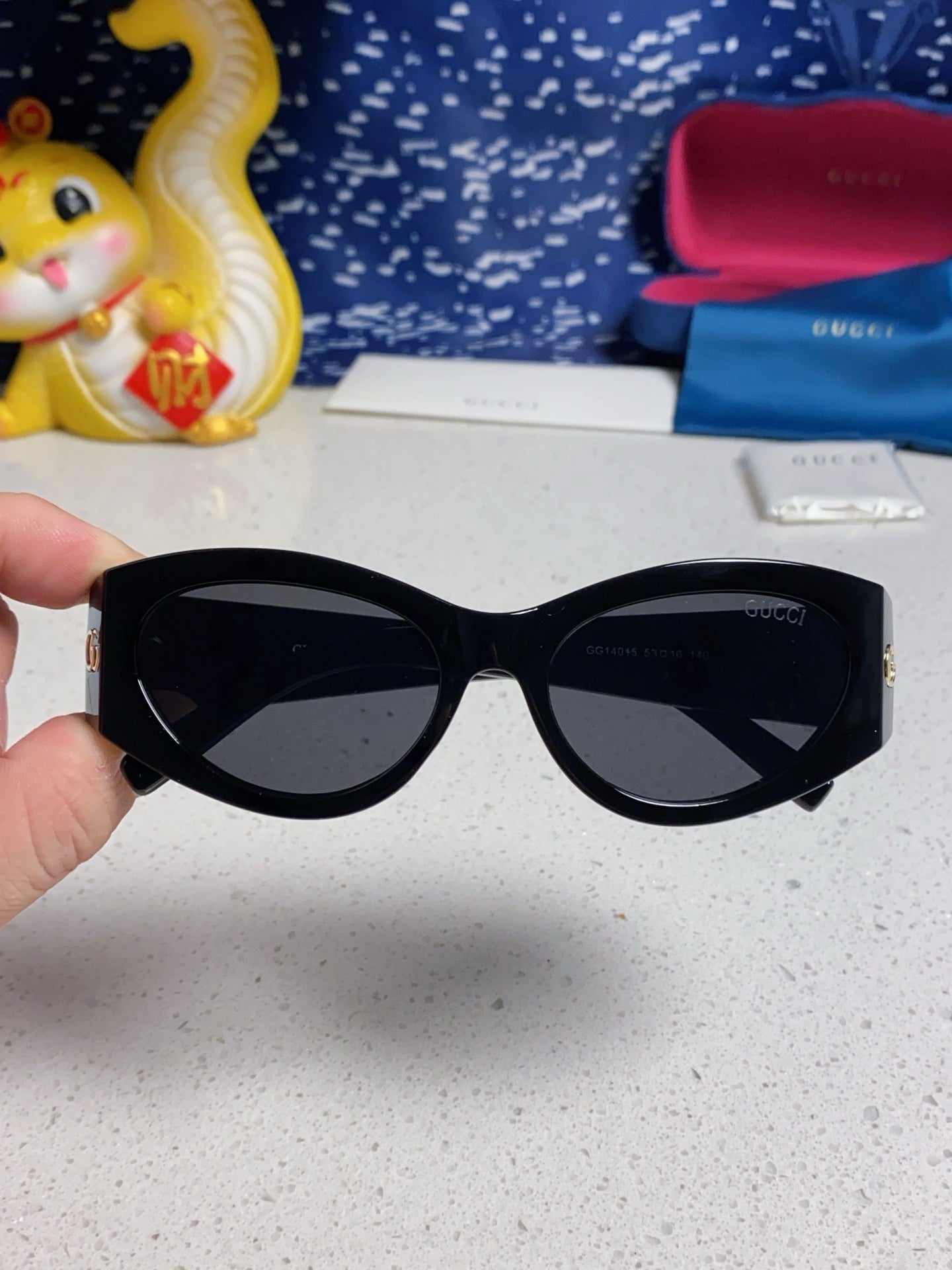 Gucci Cat-Eye Black Lens Sunglasses for Men & Women - 132225 - detail image 5