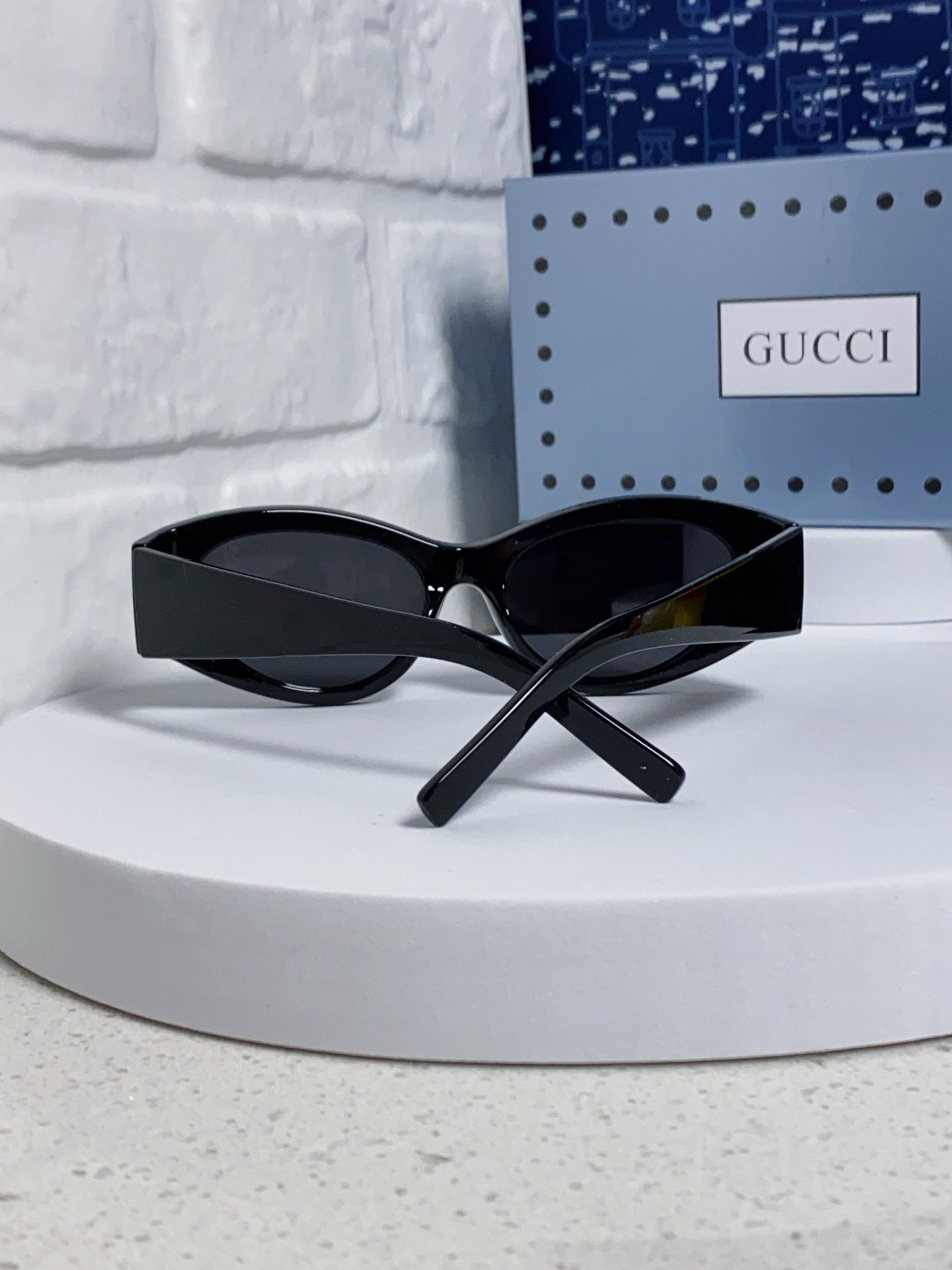 Gucci Cat-Eye Black Lens Sunglasses for Men & Women - 132225 - detail image 4