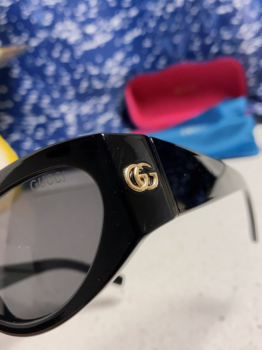 Gucci Cat-Eye Black Lens Sunglasses for Men & Women - 132225 - detail image 8
