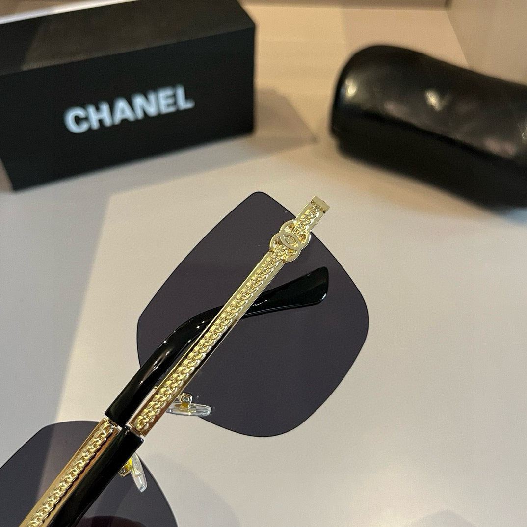 Chanel Oversized Gold Lens Sunglasses for Men & Women - 382198 - detail image 6