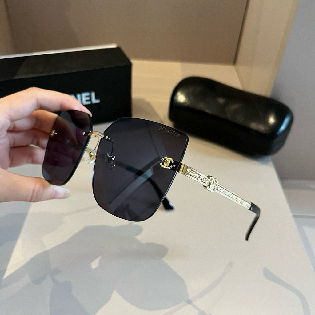 Chanel Oversized Gold Lens Sunglasses for Men & Women - 382198 - detail image 3