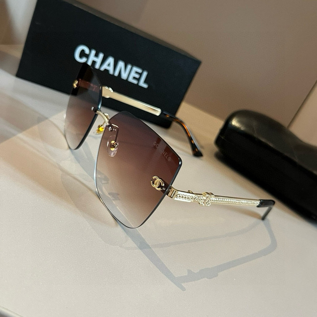 Chanel Oversized Gold Lens Sunglasses for Men & Women - 382199 - detail image 4