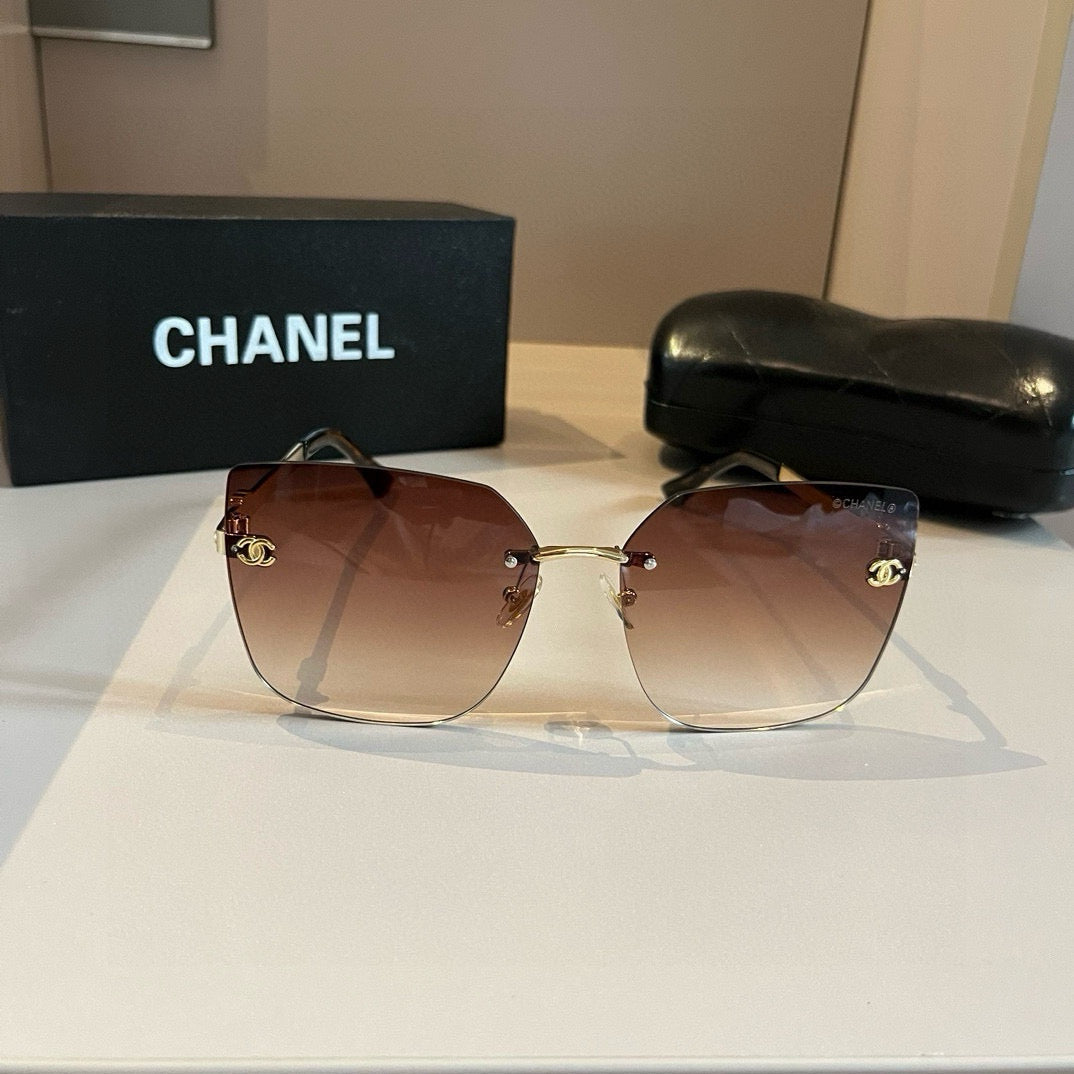 Chanel Oversized Gold Lens Sunglasses for Men & Women - 382199 - detail image 2