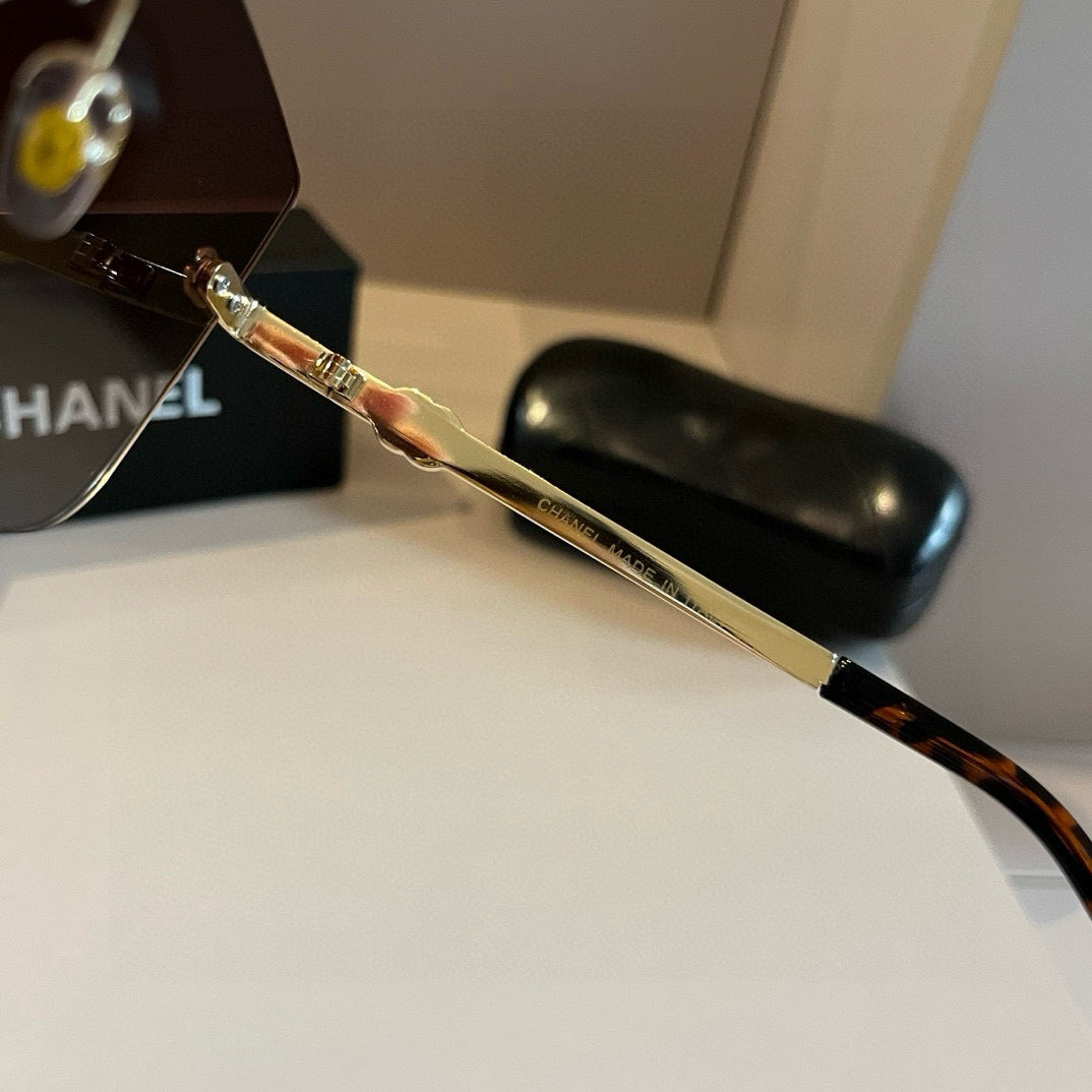Chanel Oversized Gold Lens Sunglasses for Men & Women - 382199 - detail image 8