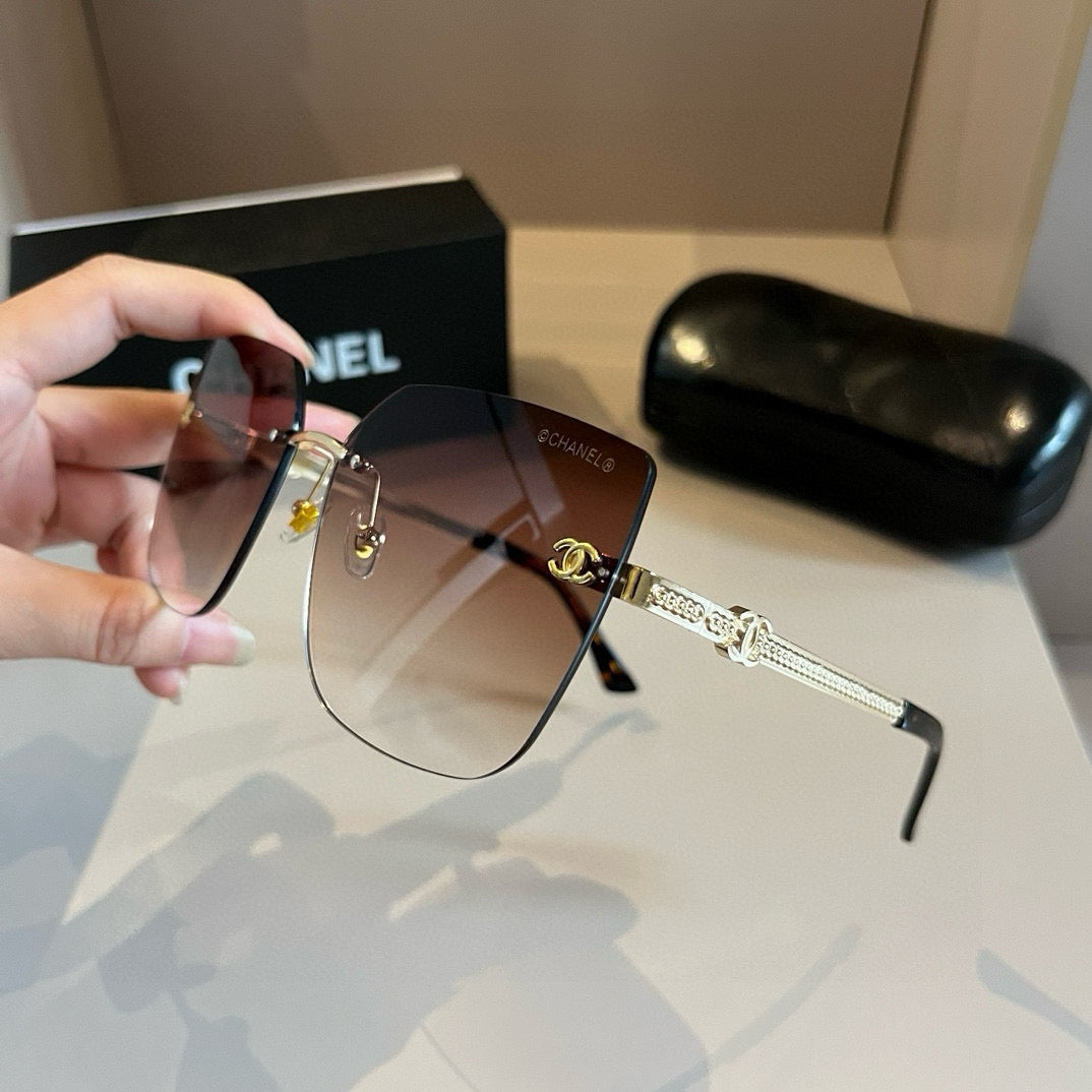 Chanel Oversized Gold Lens Sunglasses for Men & Women - 382199 - detail image 3