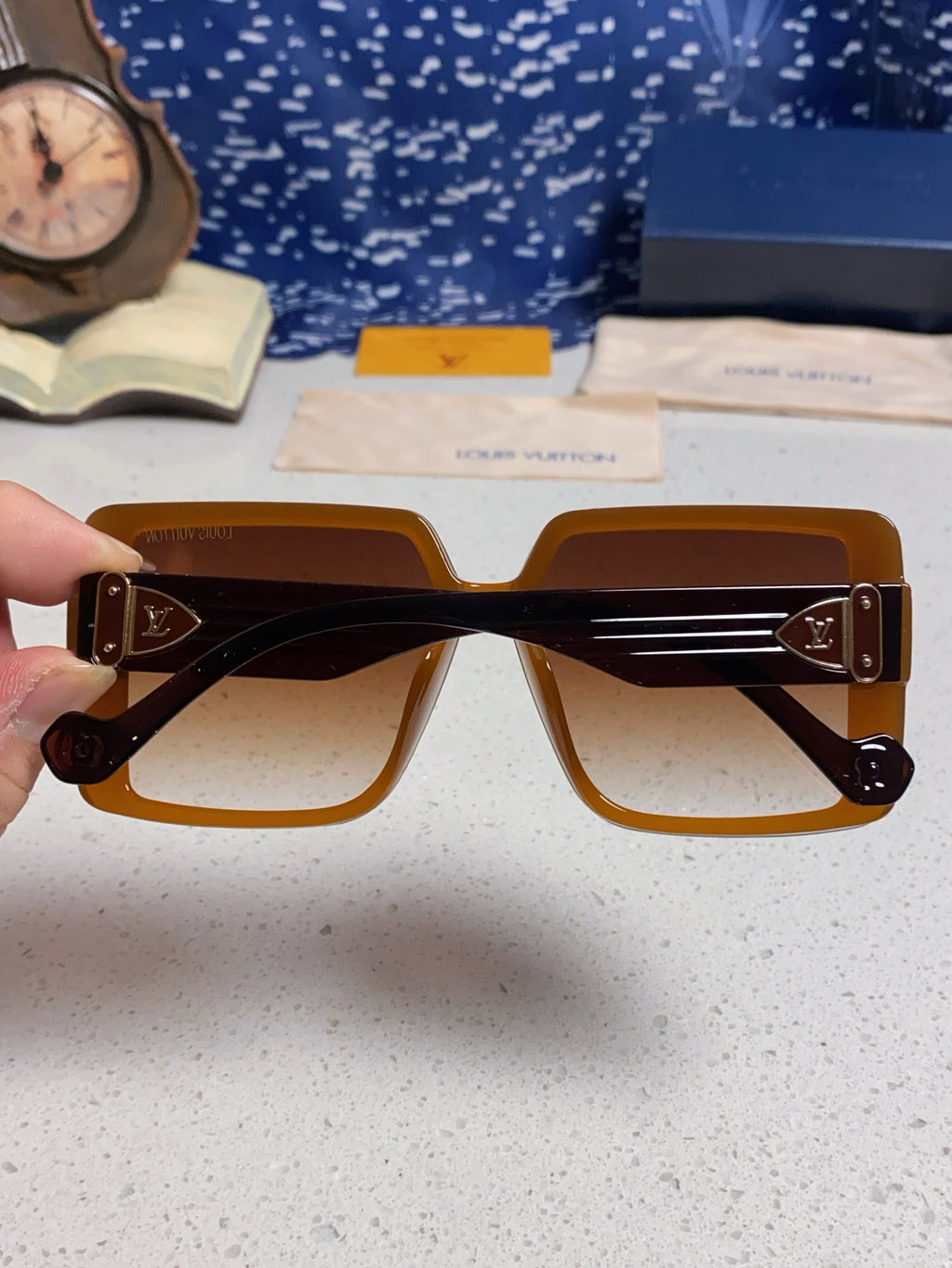 Louis Vuitton Polarized Oversized Brown Lens Sunglasses for Women - detail image 5