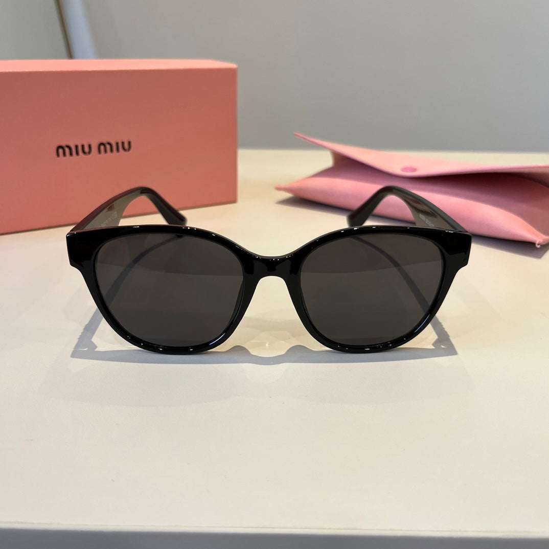 Miu Miu Fashion Black Lens Sunglasses for Men & Women - 432656 - detail image 2