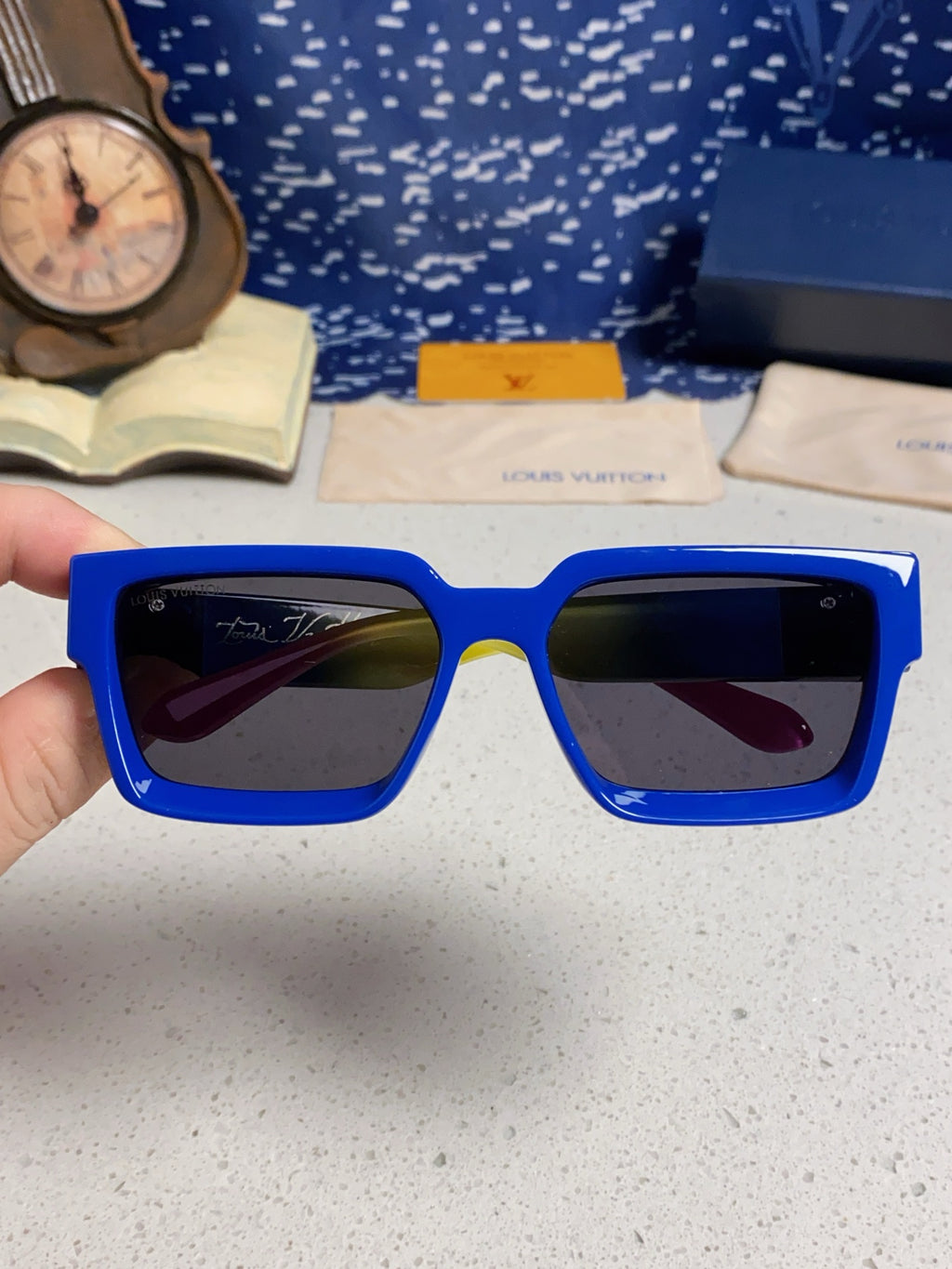 Louis Vuitton M96006 Square Blue Lens Sunglasses for Men & Women - 158159 - detail image 5