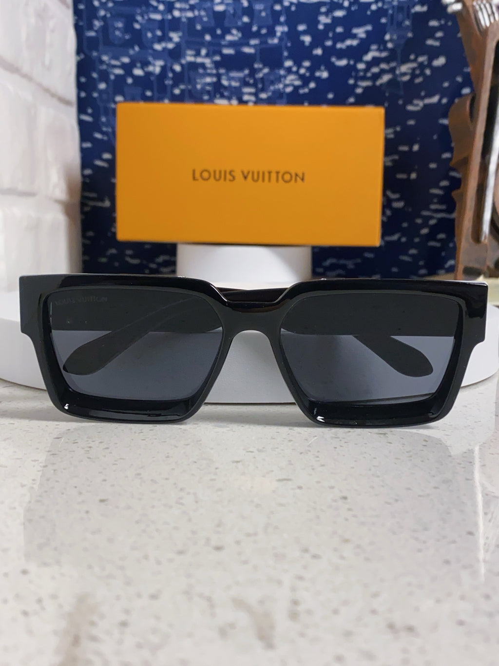 Louis Vuitton M96006 Square Silver Lens Sunglasses for Men & Women - 158161 - detail image 9