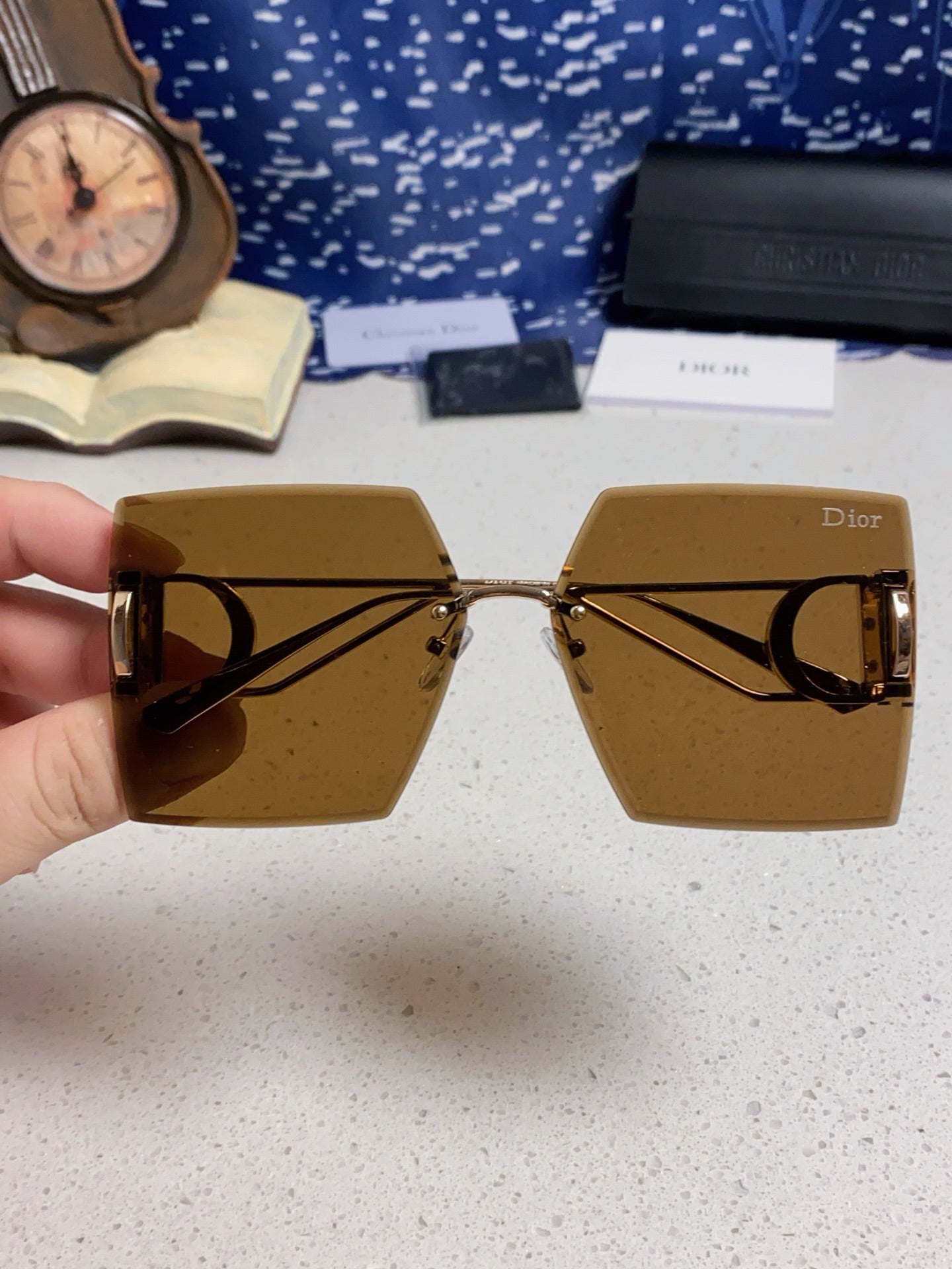 Dior 30MONTAIGNE Lightweight Rimless Brown Lens Sunglasses for Men & Women - detail image 4