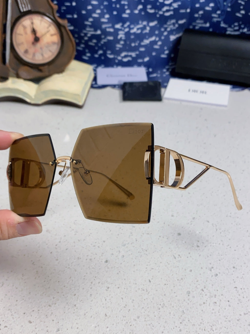 Dior 30MONTAIGNE Lightweight Rimless Brown Lens Sunglasses for Men & Women - detail image 6
