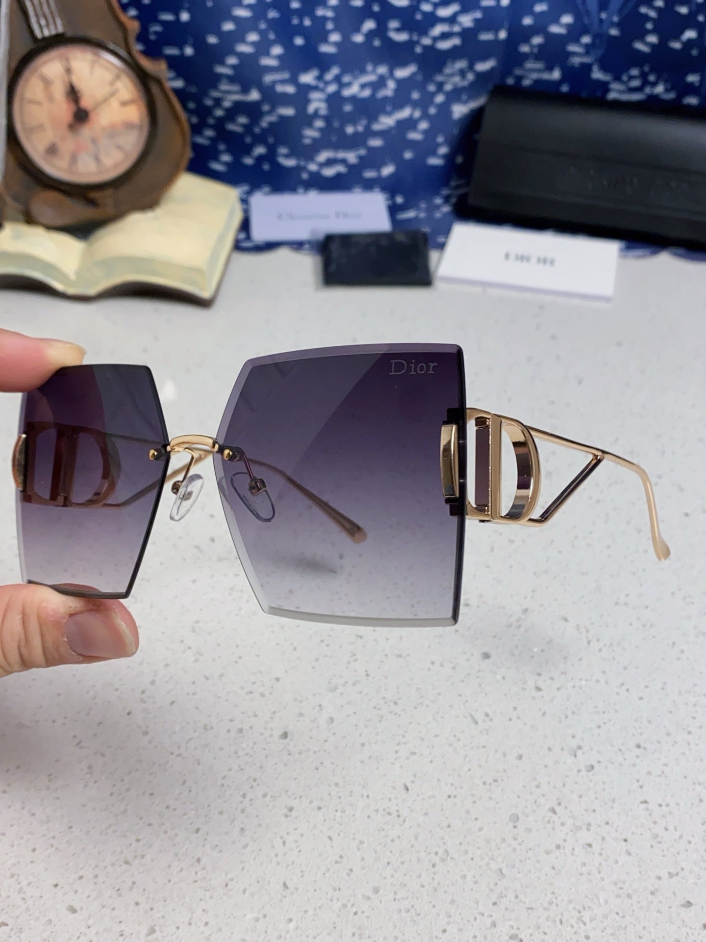 Dior 30MONTAIGNE Lightweight Rimless Gray Lens Sunglasses for Men & W - 867125 - detail image 6