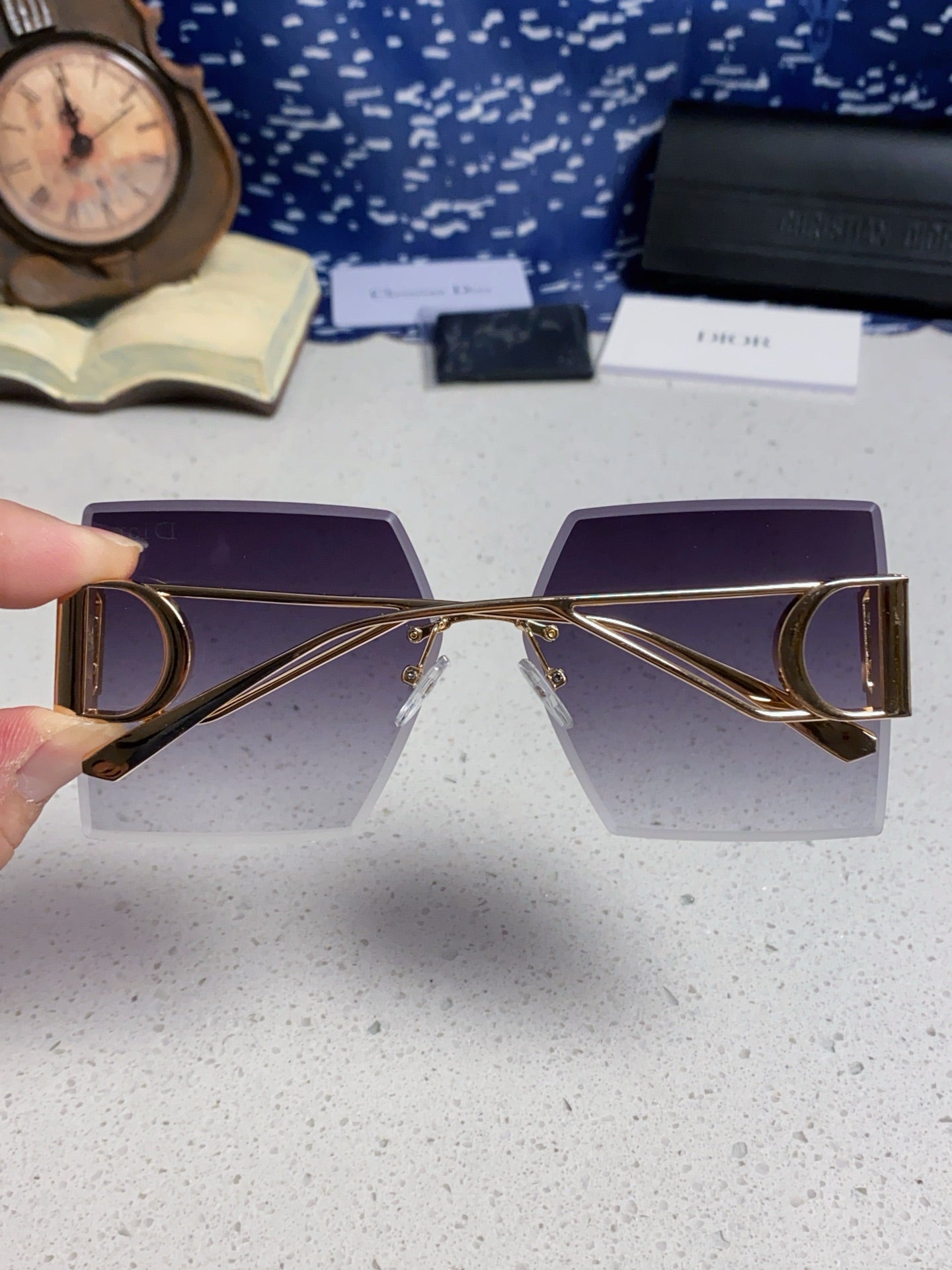Dior 30MONTAIGNE Lightweight Rimless Gray Lens Sunglasses for Men & W - 415361 - detail image 5