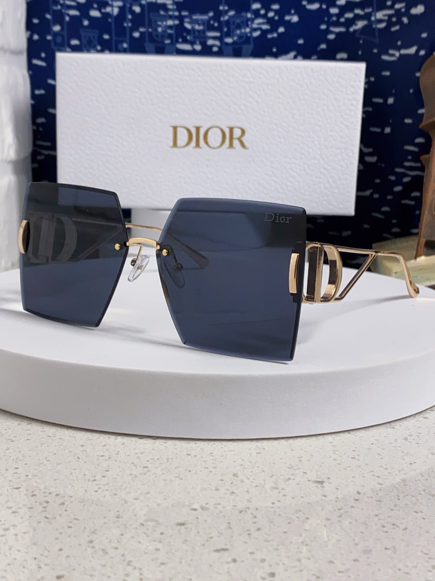 Dior 30MONTAIGNE Lightweight Rimless Blue Lens Sunglasses for Men & W - 867126