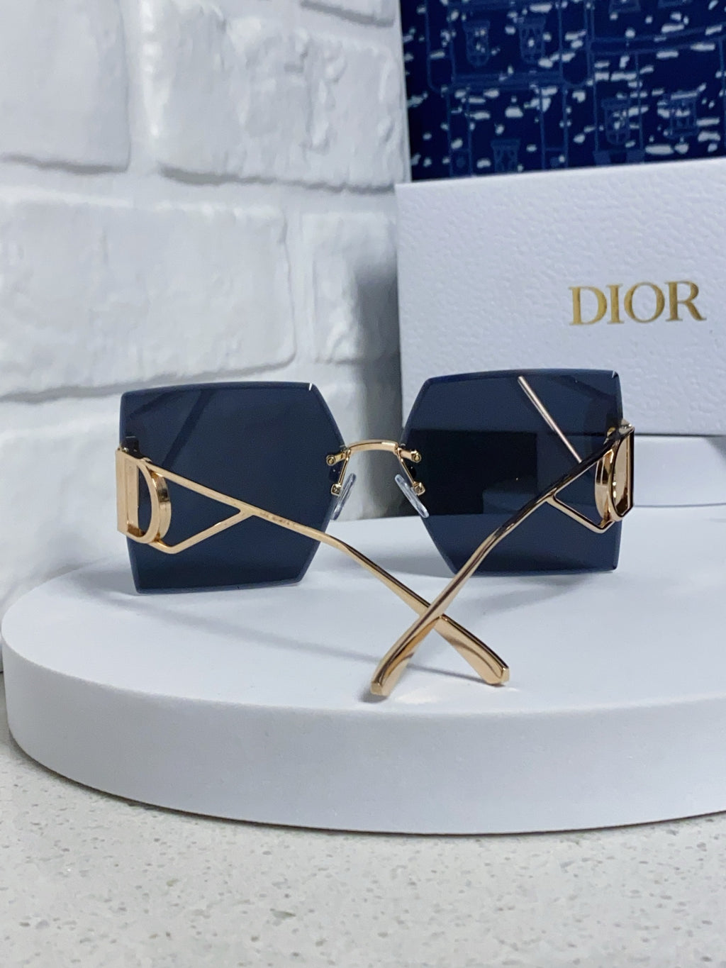 Dior 30MONTAIGNE Lightweight Rimless Blue Lens Sunglasses for Men & Women - detail image 3