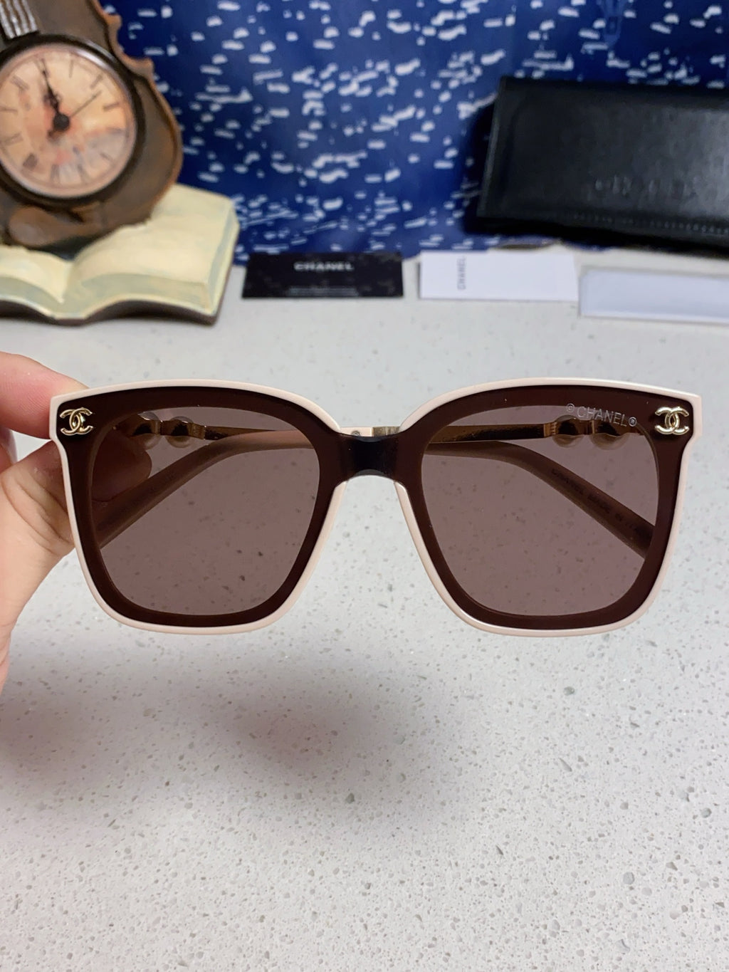 Chanel Fashion Silver Lens Sunglasses for Women - 867083 - detail image 4