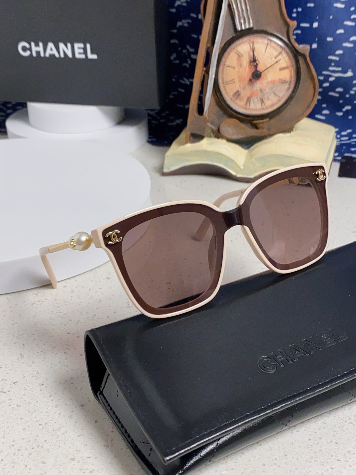 Chanel Fashion Silver Lens Sunglasses for Women - 867083 - detail image 9